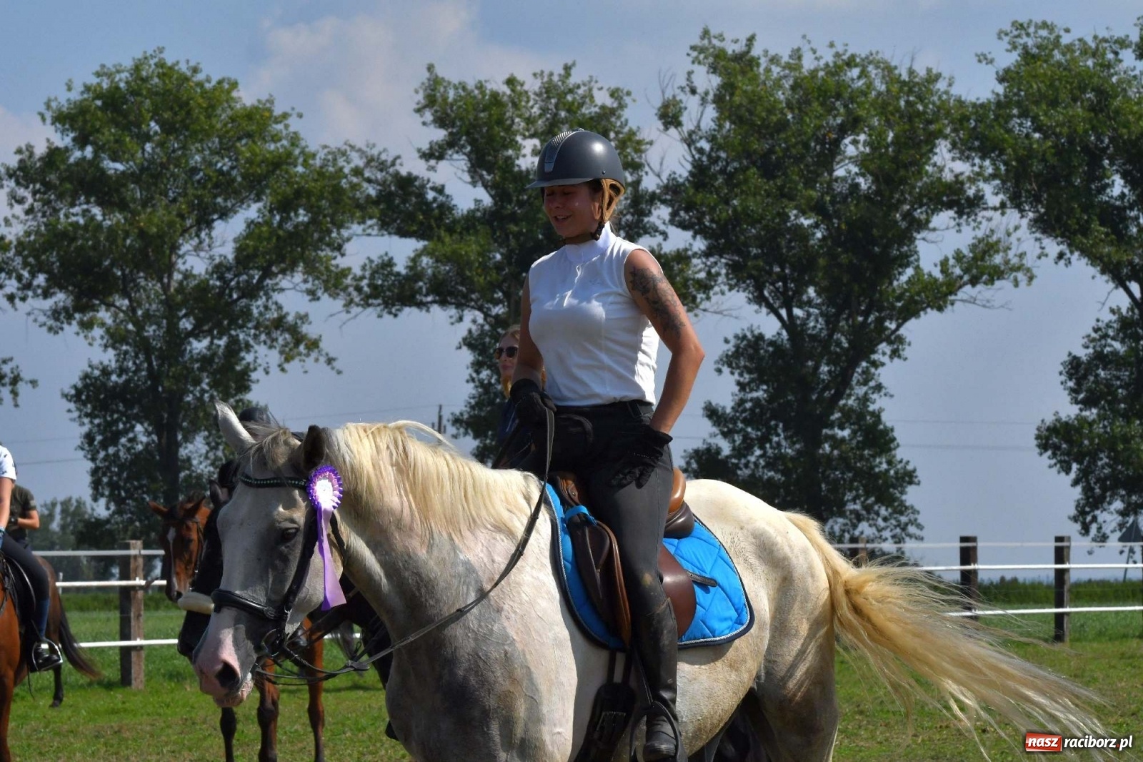Zdjęcie w galerii na portalu naszraciborz.pl: Hubertus w Żerdzinach. Jakub Niedbała dopadł lisa [FOTO i WIDEO] wiadomości z regionu