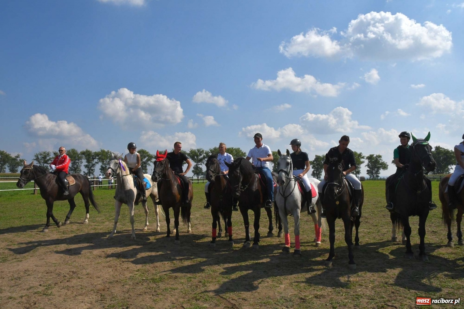 Zdjęcie w galerii na portalu naszraciborz.pl: Hubertus w Żerdzinach. Jakub Niedbała dopadł lisa [FOTO i WIDEO] wiadomości z regionu
