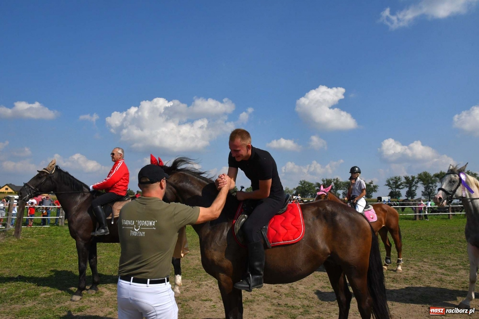Zdjęcie w galerii na portalu naszraciborz.pl: Hubertus w Żerdzinach. Jakub Niedbała dopadł lisa [FOTO i WIDEO] wiadomości z regionu
