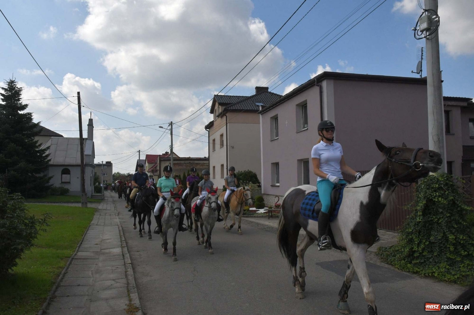 Zdjęcie w galerii na portalu naszraciborz.pl: Hubertus w Żerdzinach. Jakub Niedbała dopadł lisa [FOTO i WIDEO] wiadomości z regionu