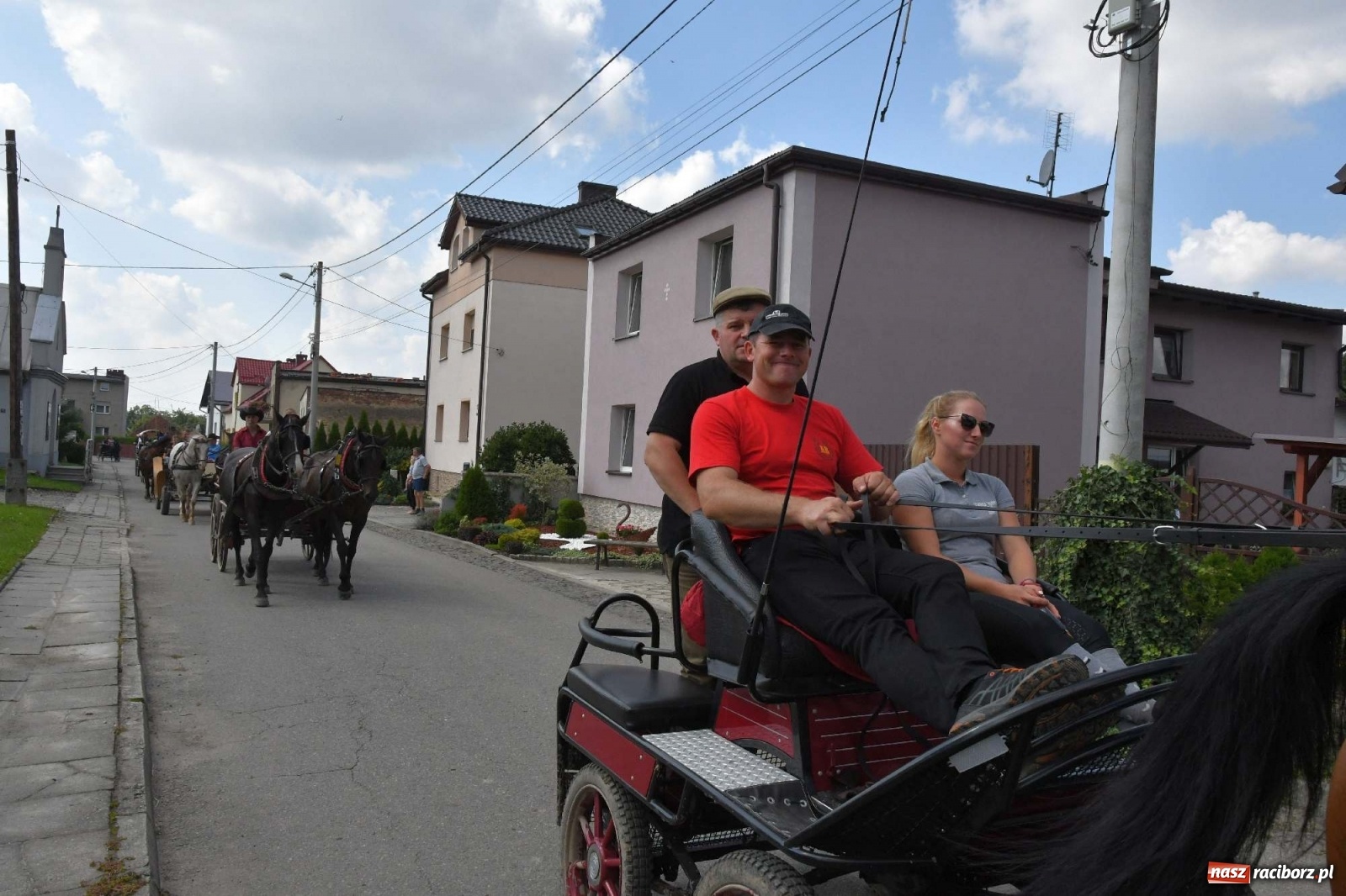 Zdjęcie w galerii na portalu naszraciborz.pl: Hubertus w Żerdzinach. Jakub Niedbała dopadł lisa [FOTO i WIDEO] wiadomości z regionu