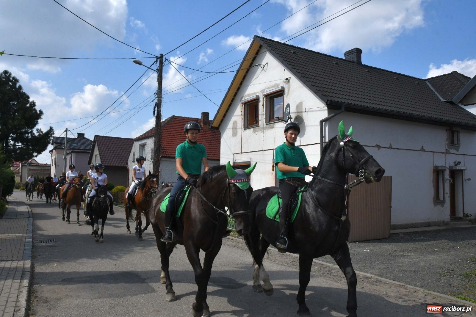 Zdjęcie w galerii na portalu naszraciborz.pl: Hubertus w Żerdzinach. Jakub Niedbała dopadł lisa [FOTO i WIDEO] wiadomości z regionu