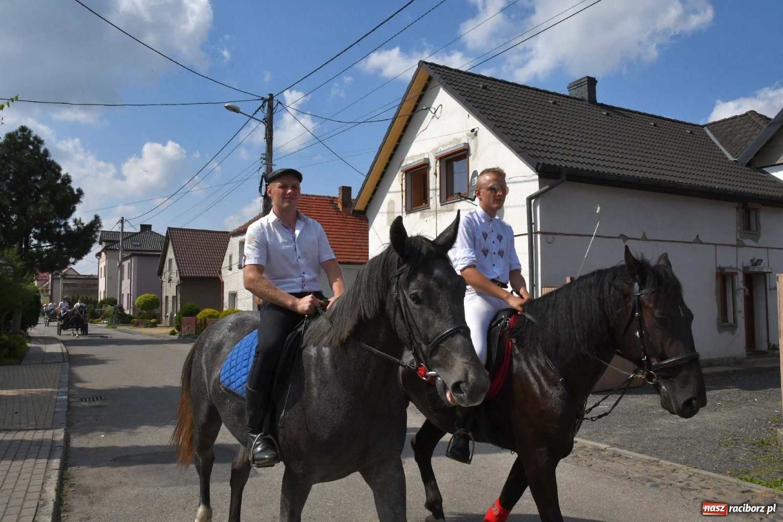 Zdjęcie w galerii na portalu naszraciborz.pl: Hubertus w Żerdzinach. Jakub Niedbała dopadł lisa [FOTO i WIDEO] wiadomości z regionu