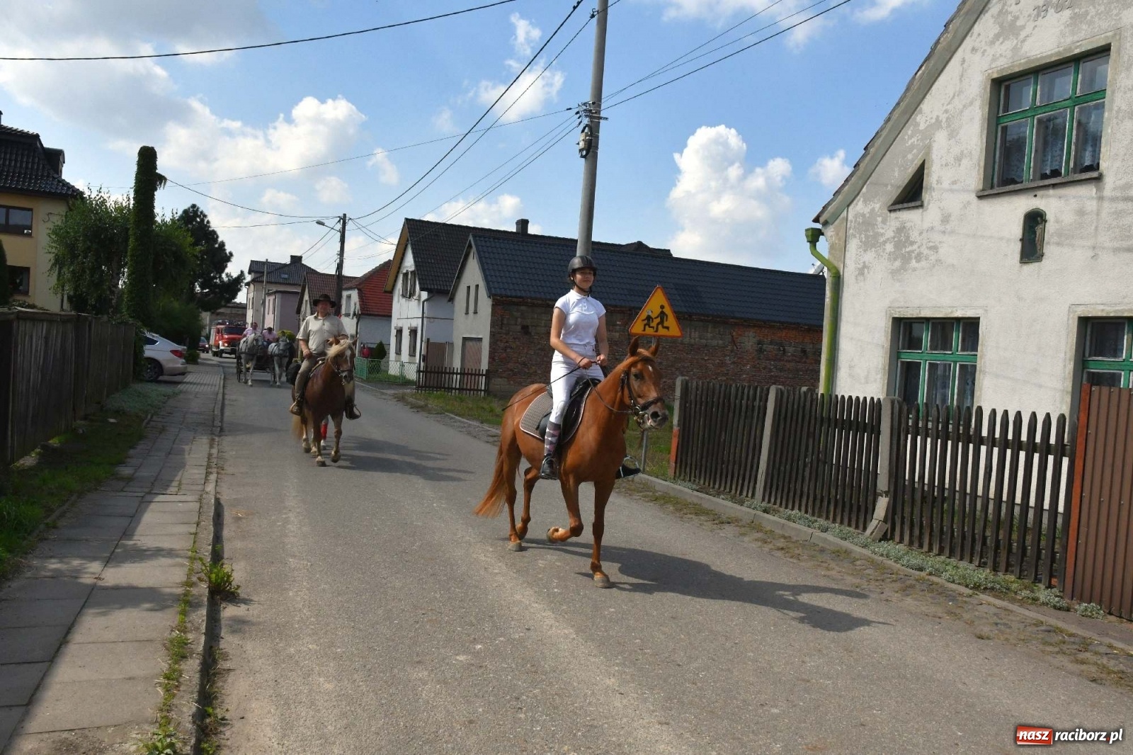 Zdjęcie w galerii na portalu naszraciborz.pl: Hubertus w Żerdzinach. Jakub Niedbała dopadł lisa [FOTO i WIDEO] wiadomości z regionu