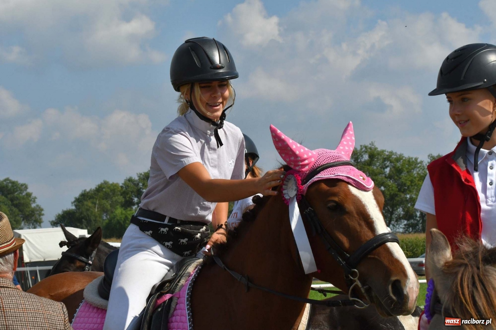 Zdjęcie w galerii na portalu naszraciborz.pl: Hubertus w Żerdzinach. Jakub Niedbała dopadł lisa [FOTO i WIDEO] wiadomości z regionu