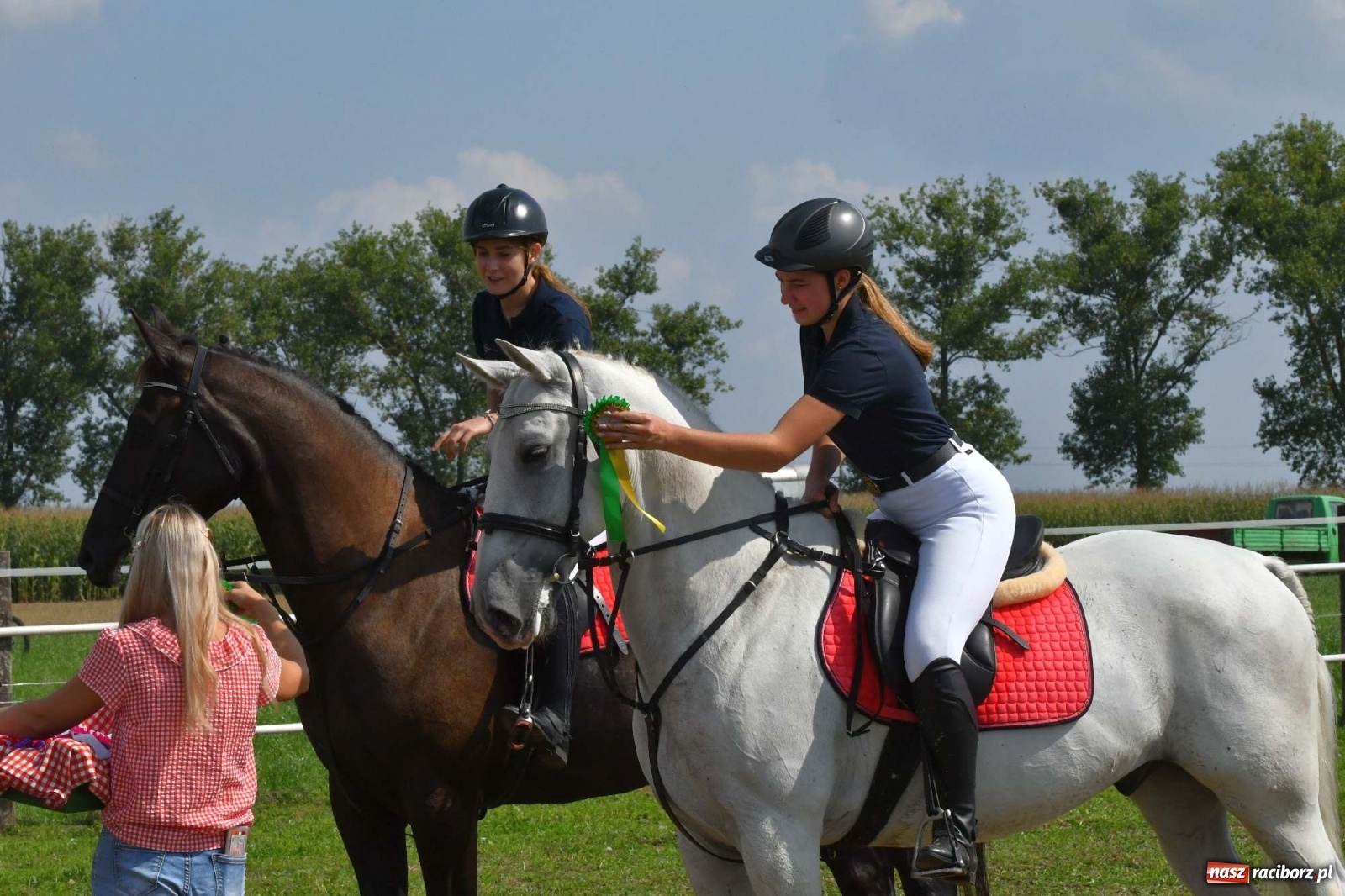 Zdjęcie w galerii na portalu naszraciborz.pl: Hubertus w Żerdzinach. Jakub Niedbała dopadł lisa [FOTO i WIDEO] wiadomości z regionu