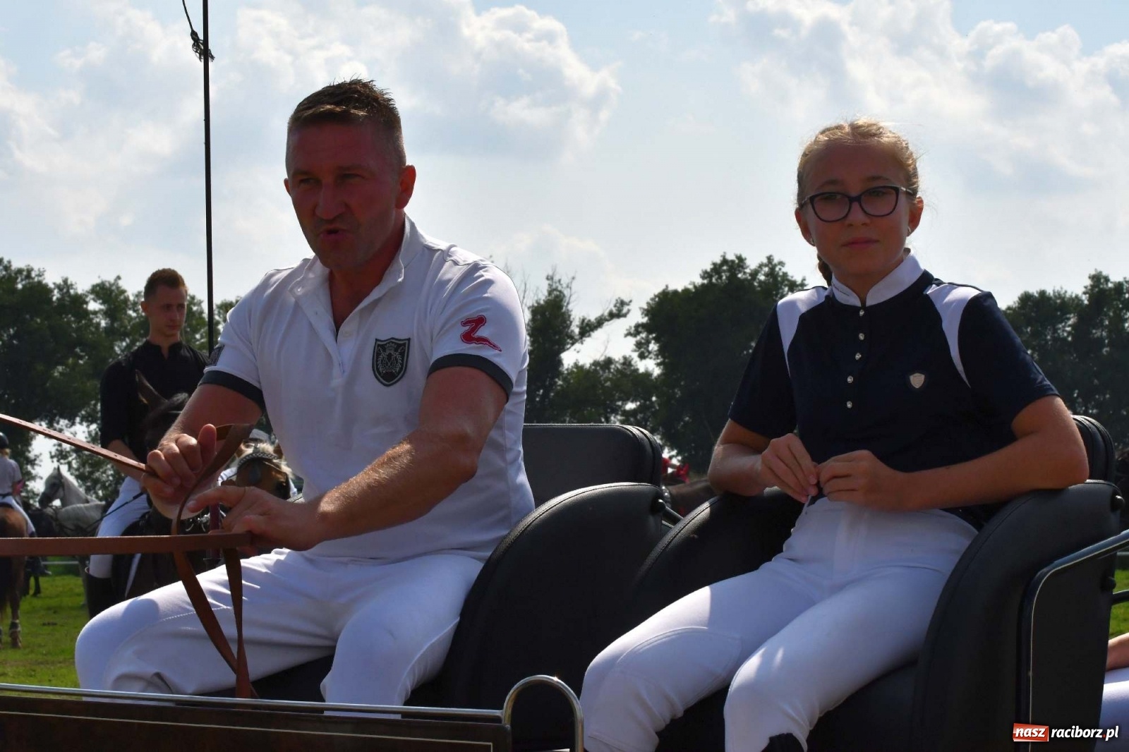 Zdjęcie w galerii na portalu naszraciborz.pl: Hubertus w Żerdzinach. Jakub Niedbała dopadł lisa [FOTO i WIDEO] wiadomości z regionu