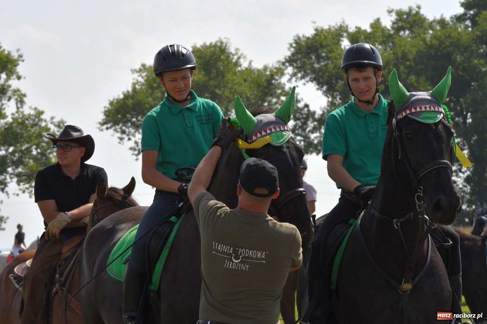 Zdjęcie w galerii na portalu naszraciborz.pl: Hubertus w Żerdzinach. Jakub Niedbała dopadł lisa [FOTO i WIDEO] wiadomości z regionu