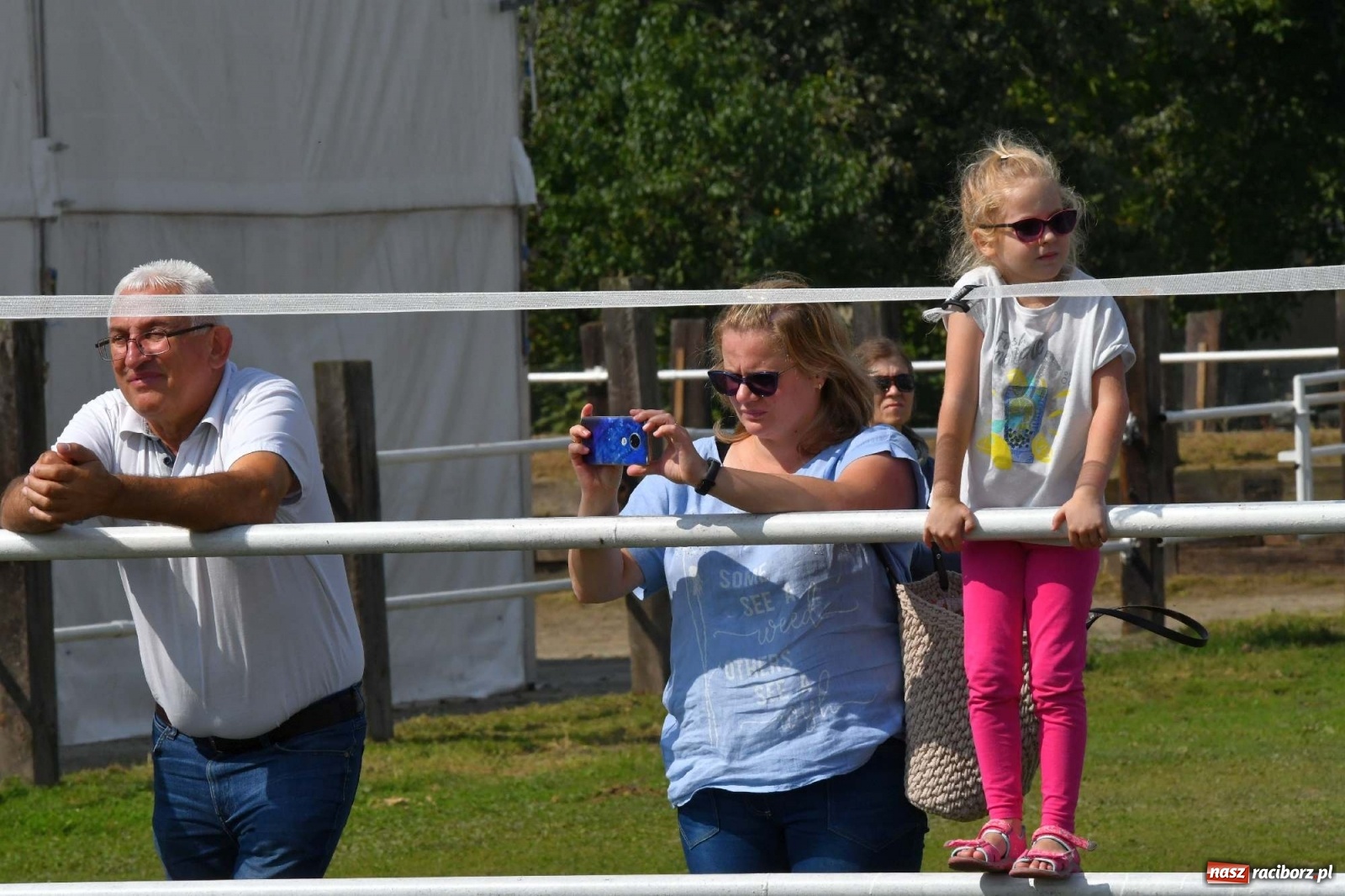 Zdjęcie w galerii na portalu naszraciborz.pl: Hubertus w Żerdzinach. Jakub Niedbała dopadł lisa [FOTO i WIDEO] wiadomości z regionu