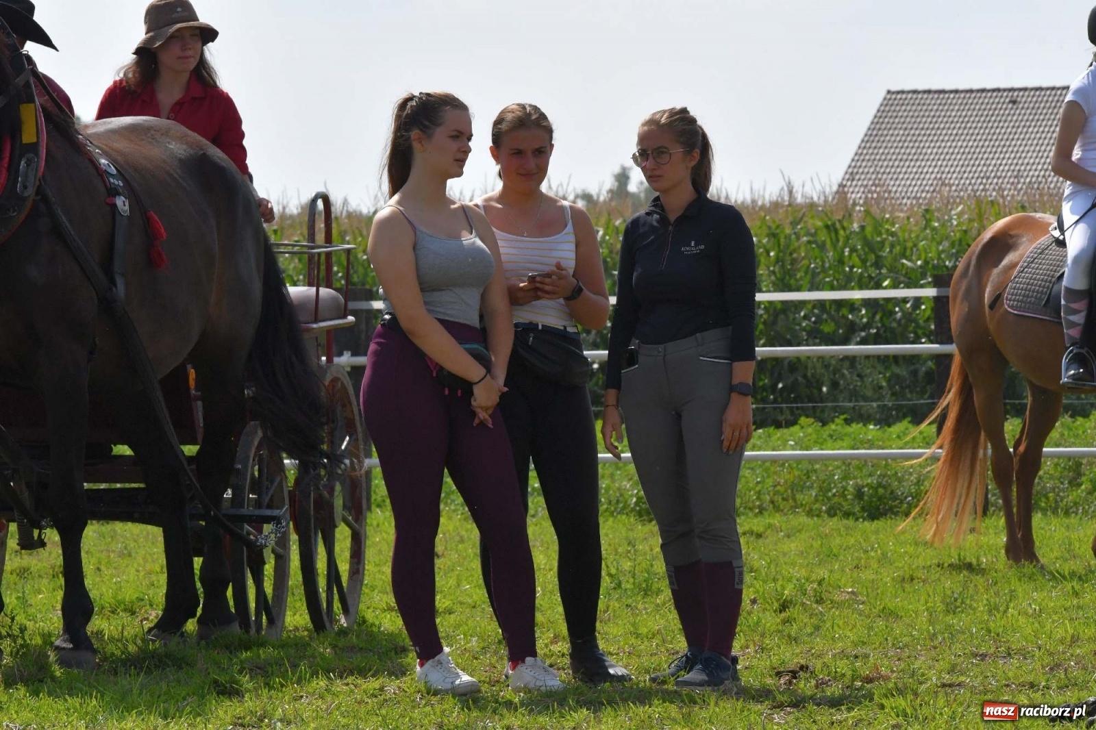 Zdjęcie w galerii na portalu naszraciborz.pl: Hubertus w Żerdzinach. Jakub Niedbała dopadł lisa [FOTO i WIDEO] wiadomości z regionu