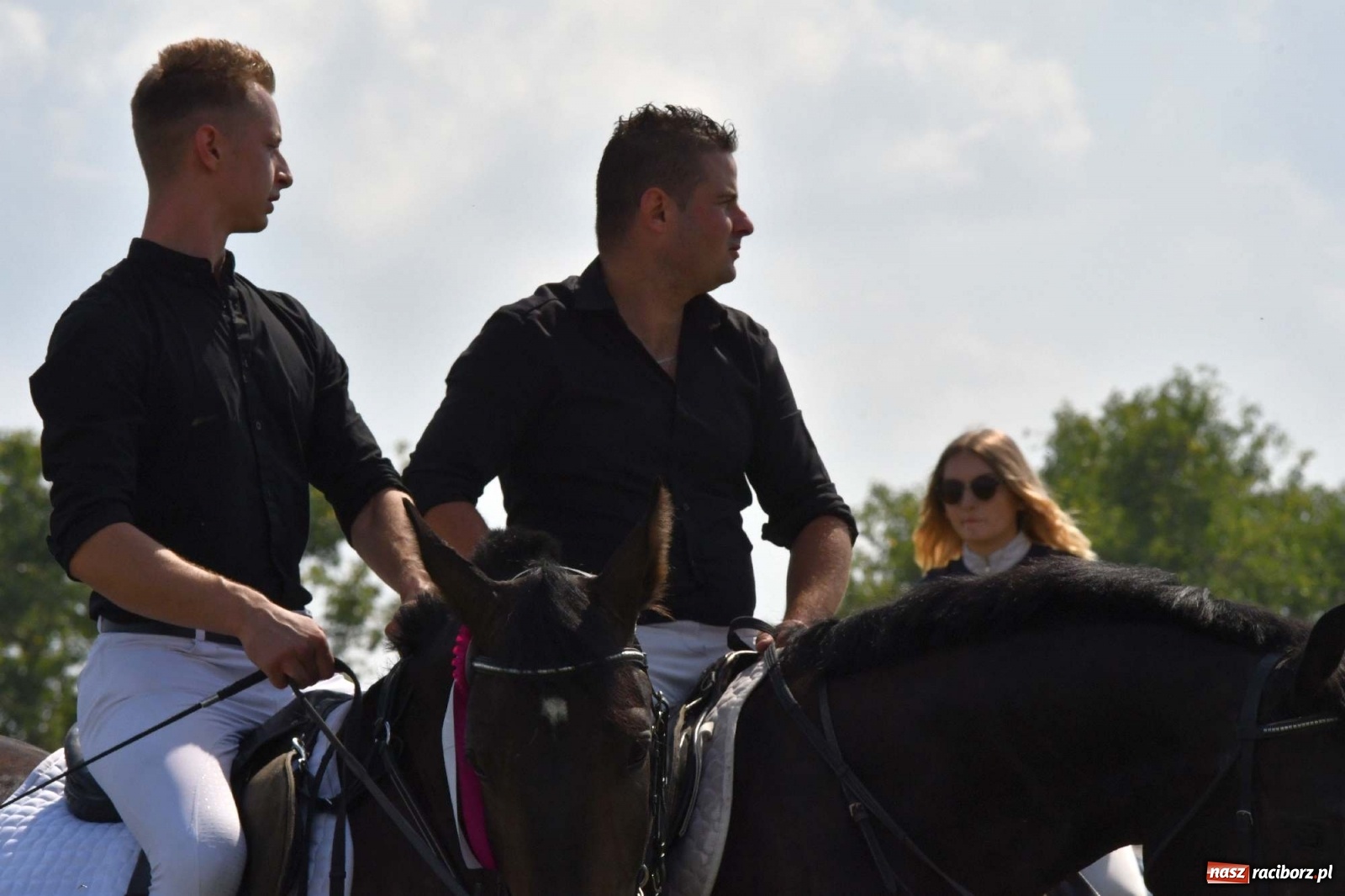 Zdjęcie w galerii na portalu naszraciborz.pl: Hubertus w Żerdzinach. Jakub Niedbała dopadł lisa [FOTO i WIDEO] wiadomości z regionu