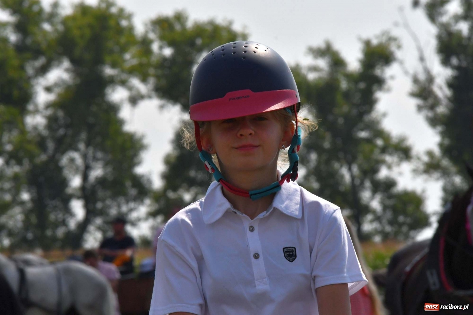 Zdjęcie w galerii na portalu naszraciborz.pl: Hubertus w Żerdzinach. Jakub Niedbała dopadł lisa [FOTO i WIDEO] wiadomości z regionu