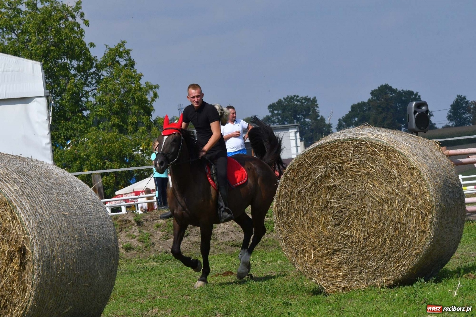 Zdjęcie w galerii na portalu naszraciborz.pl: Hubertus w Żerdzinach. Jakub Niedbała dopadł lisa [FOTO i WIDEO] wiadomości z regionu