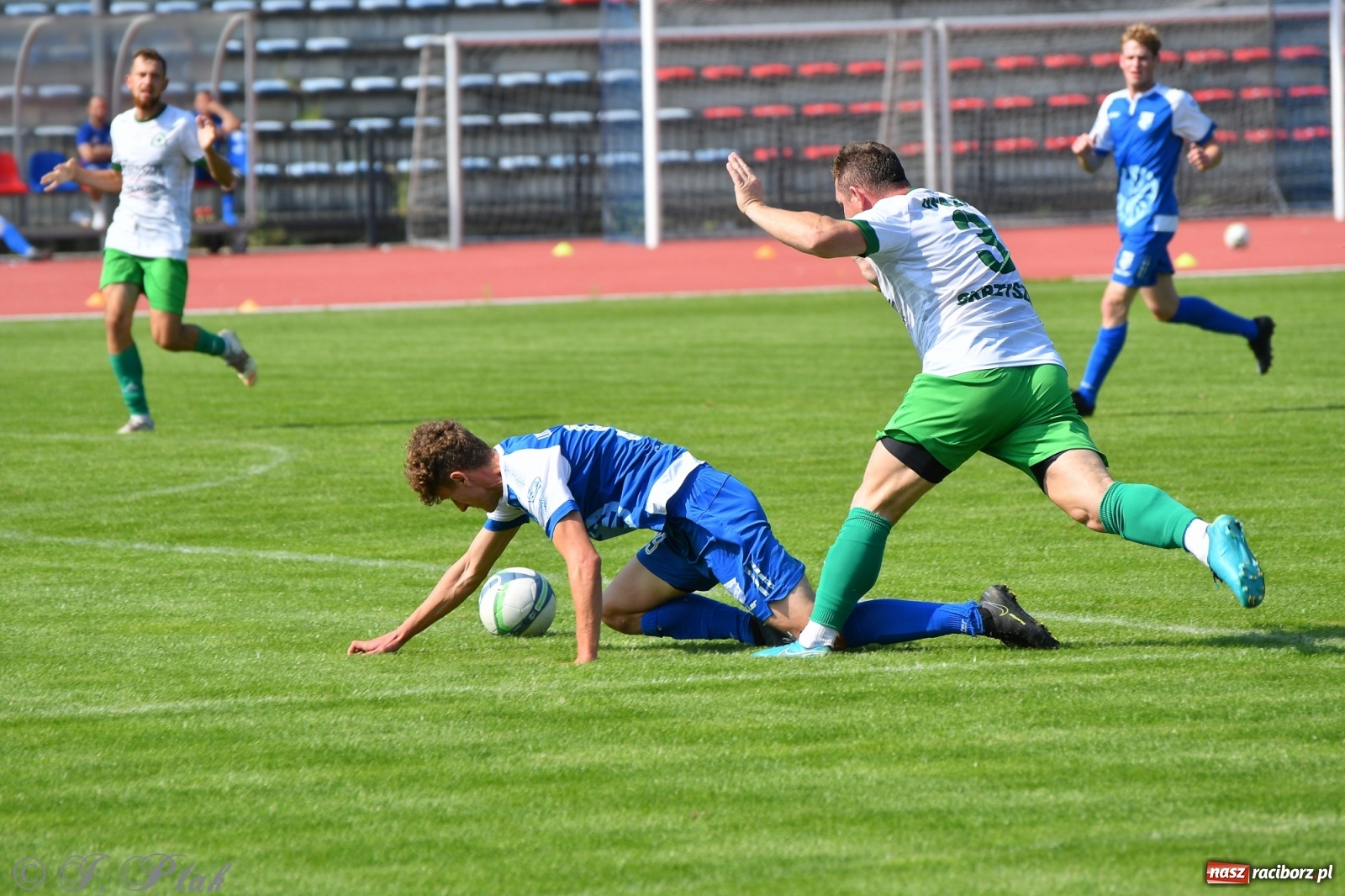 Zdjęcie w galerii na portalu naszraciborz.pl: Unia Racibórz przyćmiła Gwiazdę ze Skrzyszowa [FOTO] wiadomości z regionu