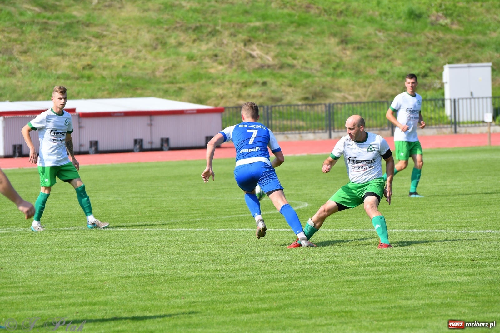 Zdjęcie w galerii na portalu naszraciborz.pl: Unia Racibórz przyćmiła Gwiazdę ze Skrzyszowa [FOTO] wiadomości z regionu