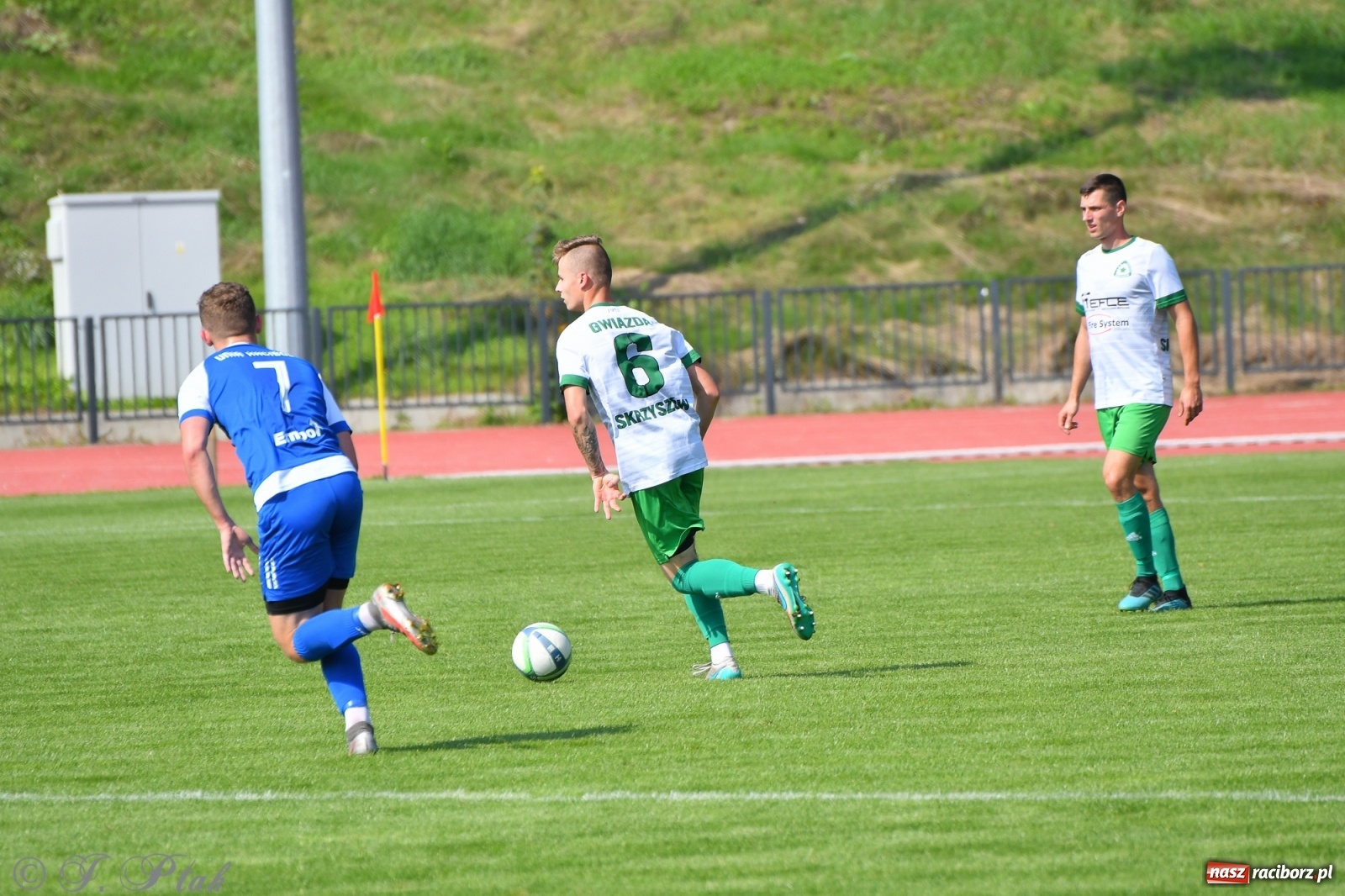 Zdjęcie w galerii na portalu naszraciborz.pl: Unia Racibórz przyćmiła Gwiazdę ze Skrzyszowa [FOTO] wiadomości z regionu