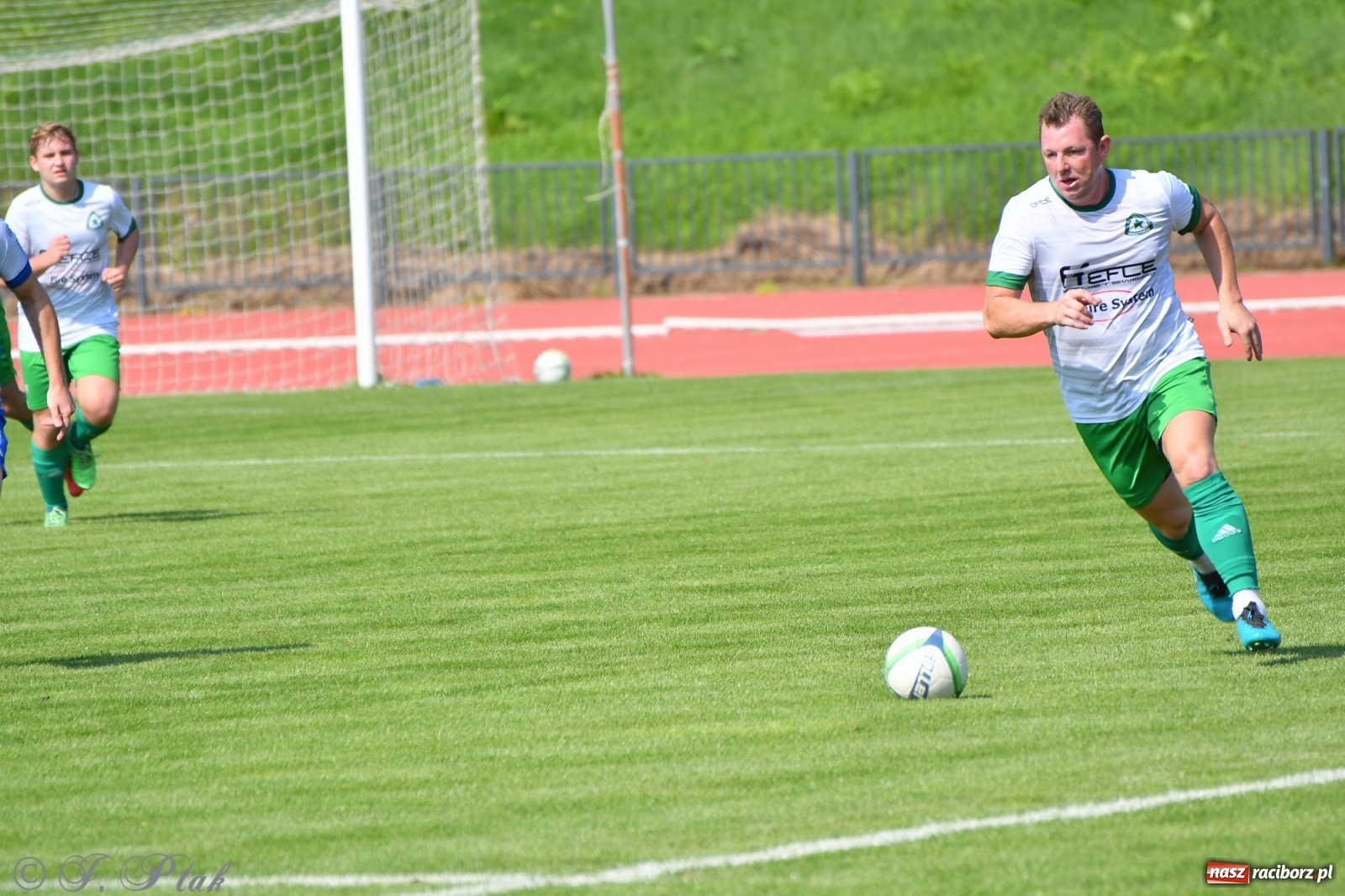 Zdjęcie w galerii na portalu naszraciborz.pl: Unia Racibórz przyćmiła Gwiazdę ze Skrzyszowa [FOTO] wiadomości z regionu