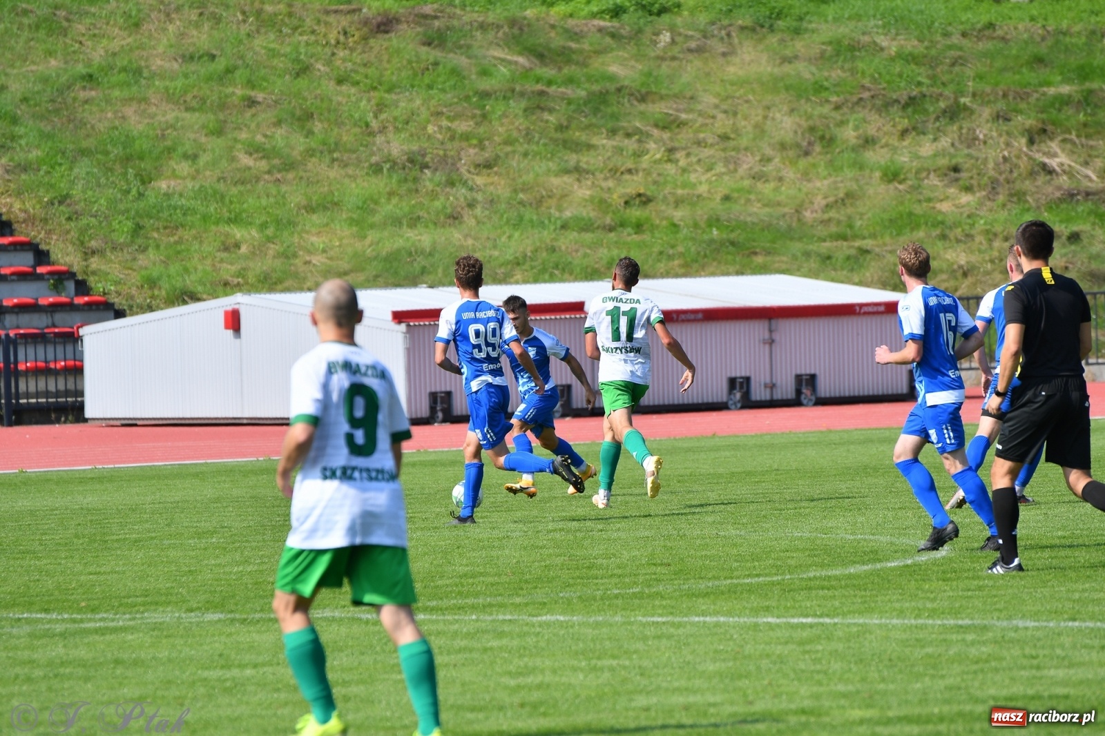 Zdjęcie w galerii na portalu naszraciborz.pl: Unia Racibórz przyćmiła Gwiazdę ze Skrzyszowa [FOTO] wiadomości z regionu
