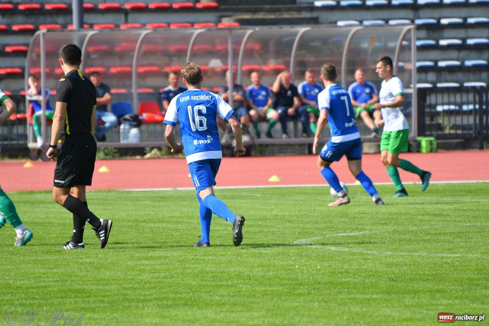 Zdjęcie w galerii na portalu naszraciborz.pl: Unia Racibórz przyćmiła Gwiazdę ze Skrzyszowa [FOTO] wiadomości z regionu