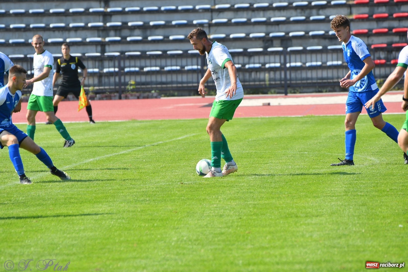 Zdjęcie w galerii na portalu naszraciborz.pl: Unia Racibórz przyćmiła Gwiazdę ze Skrzyszowa [FOTO] wiadomości z regionu