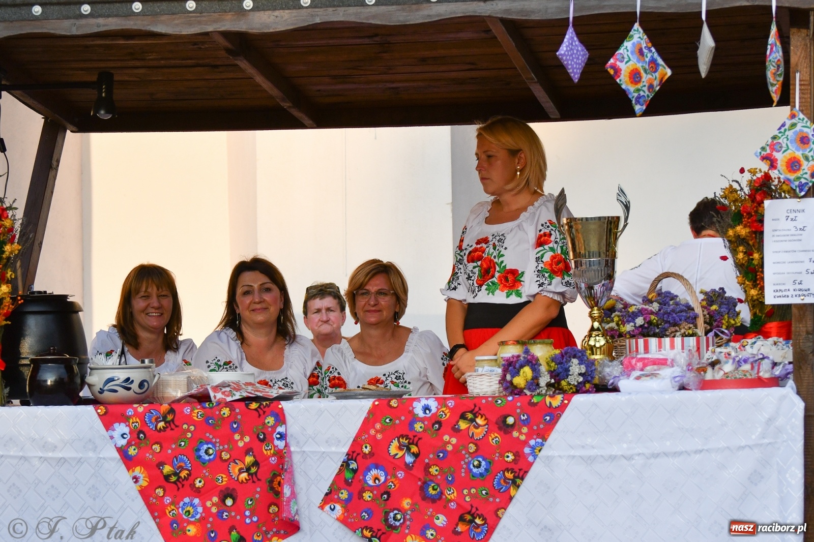 Zdjęcie w galerii na portalu naszraciborz.pl: Biesiada śląska na raciborskim zamku [FOTO i WIDEO] wiadomości z regionu