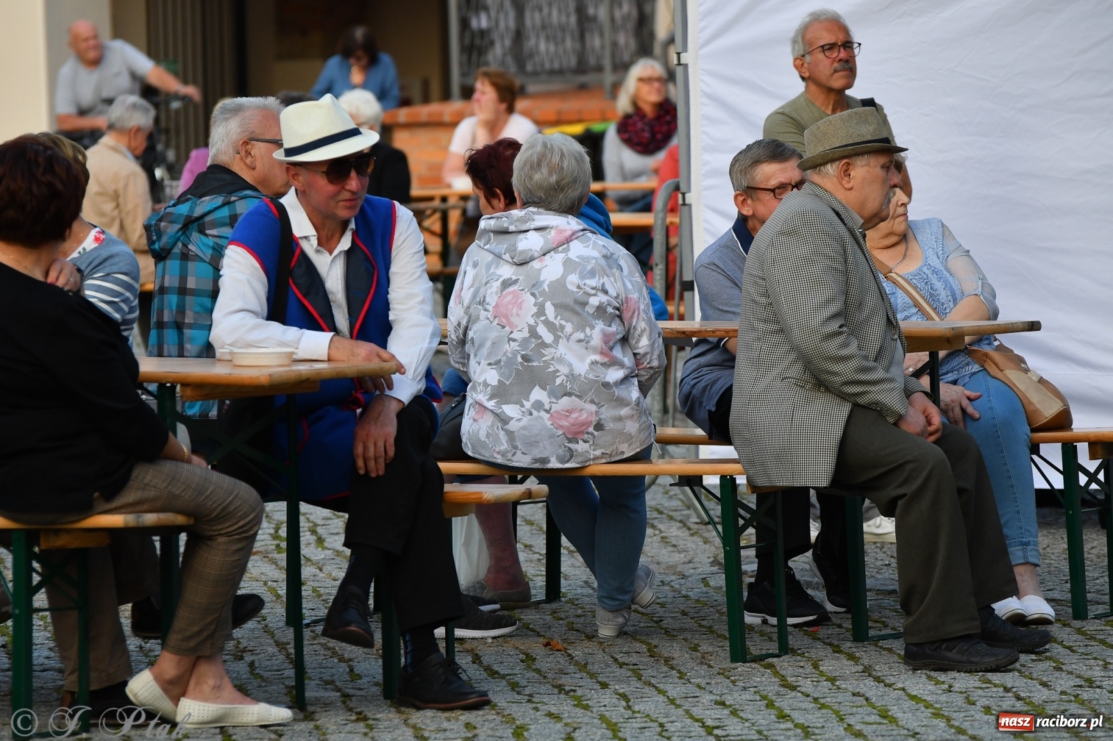 Zdjęcie w galerii na portalu naszraciborz.pl: Biesiada śląska na raciborskim zamku [FOTO i WIDEO] wiadomości z regionu