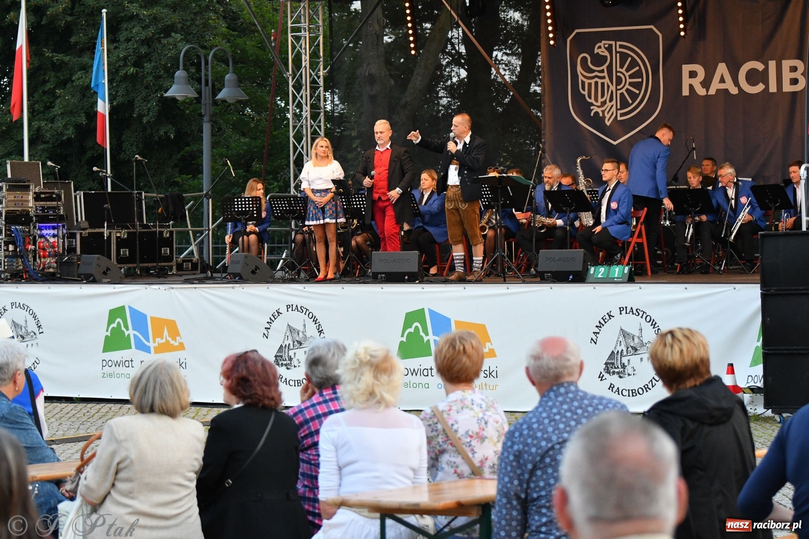 Zdjęcie w galerii na portalu naszraciborz.pl: Biesiada śląska na raciborskim zamku [FOTO i WIDEO] wiadomości z regionu