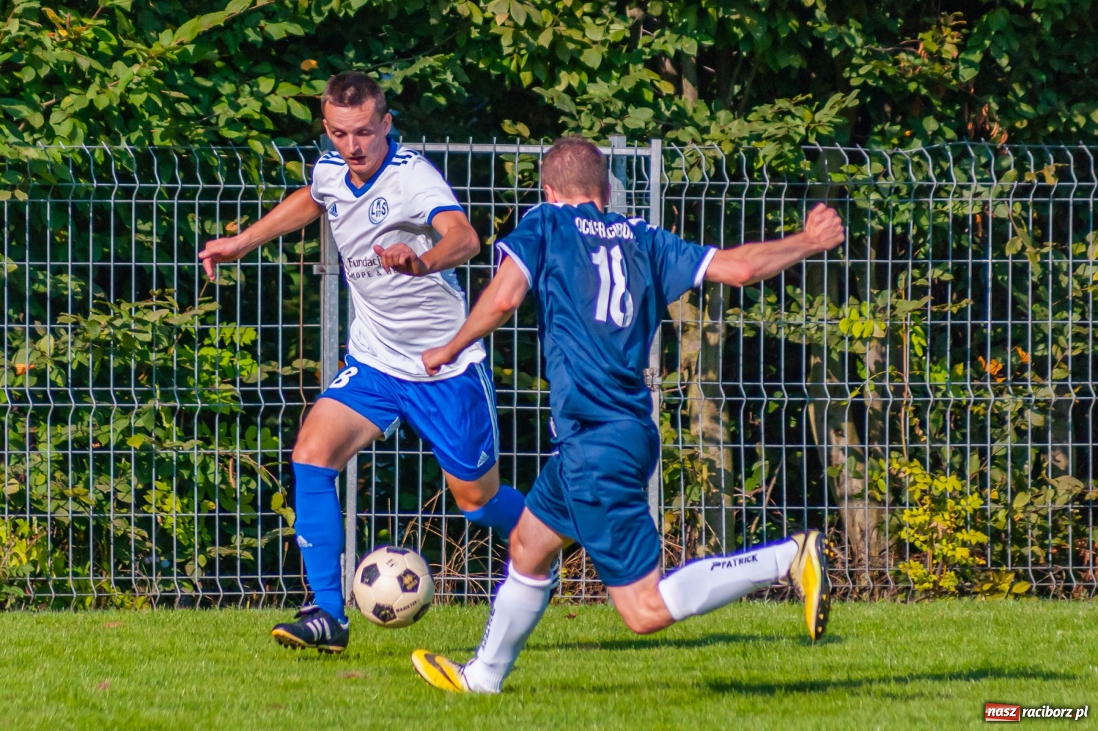 Zdjęcie w galerii na portalu naszraciborz.pl: Derby Raciborza. Zabójcze pięć minut Markowic [FOTO] wiadomości z regionu