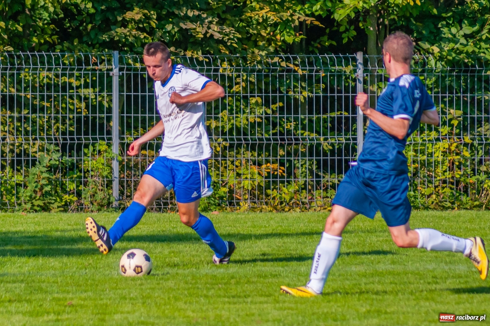 Zdjęcie w galerii na portalu naszraciborz.pl: Derby Raciborza. Zabójcze pięć minut Markowic [FOTO] wiadomości z regionu