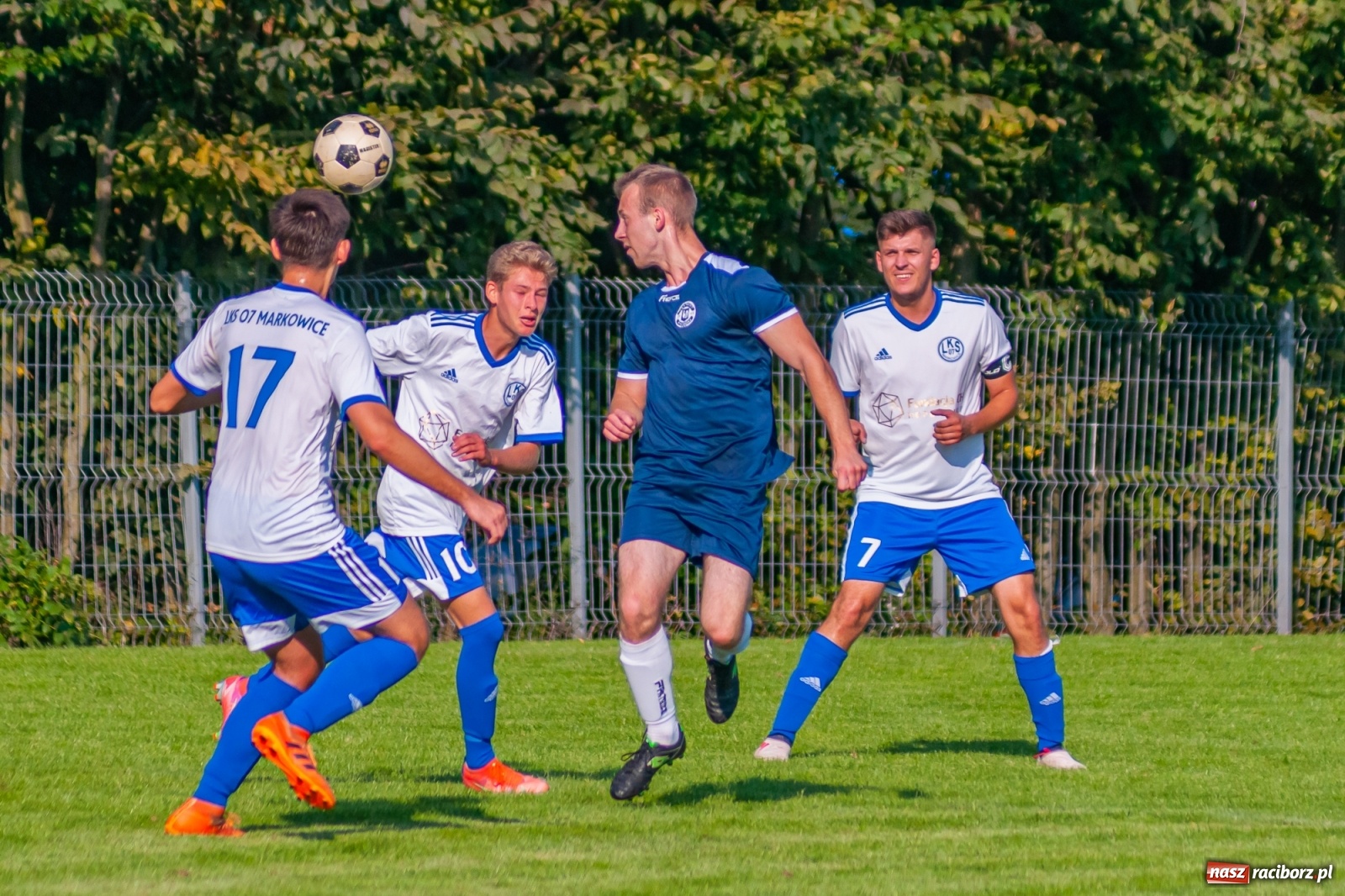 Zdjęcie w galerii na portalu naszraciborz.pl: Derby Raciborza. Zabójcze pięć minut Markowic [FOTO] wiadomości z regionu