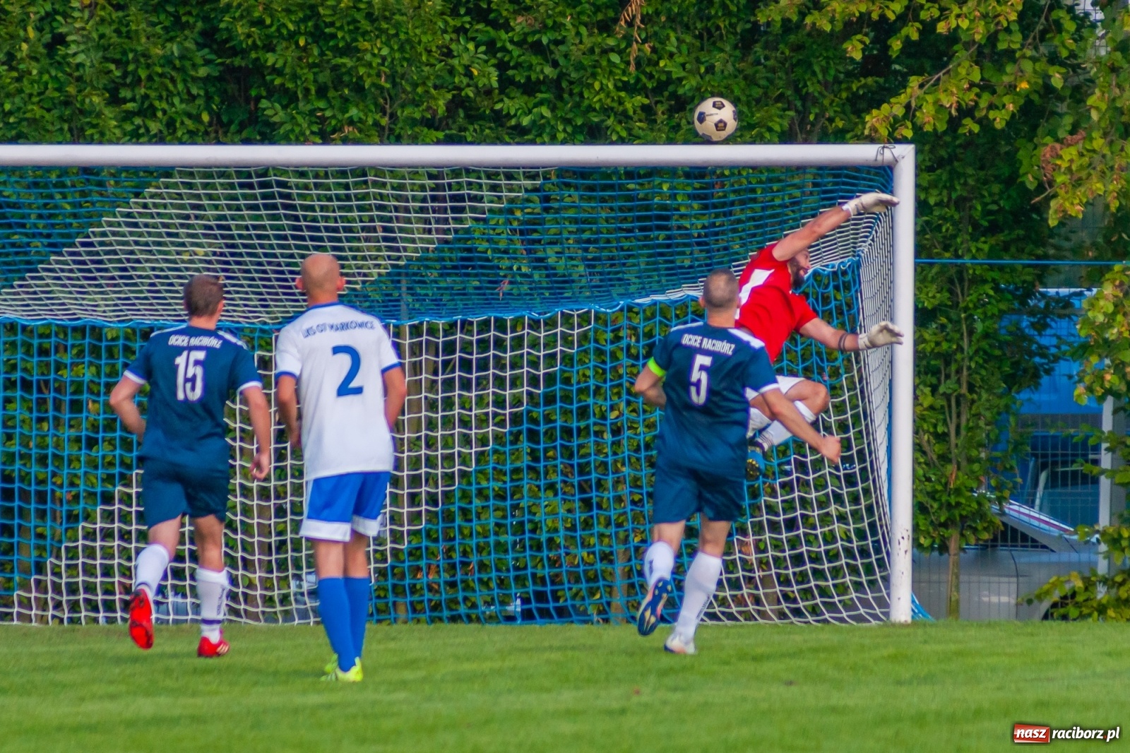 Zdjęcie w galerii na portalu naszraciborz.pl: Derby Raciborza. Zabójcze pięć minut Markowic [FOTO] wiadomości z regionu