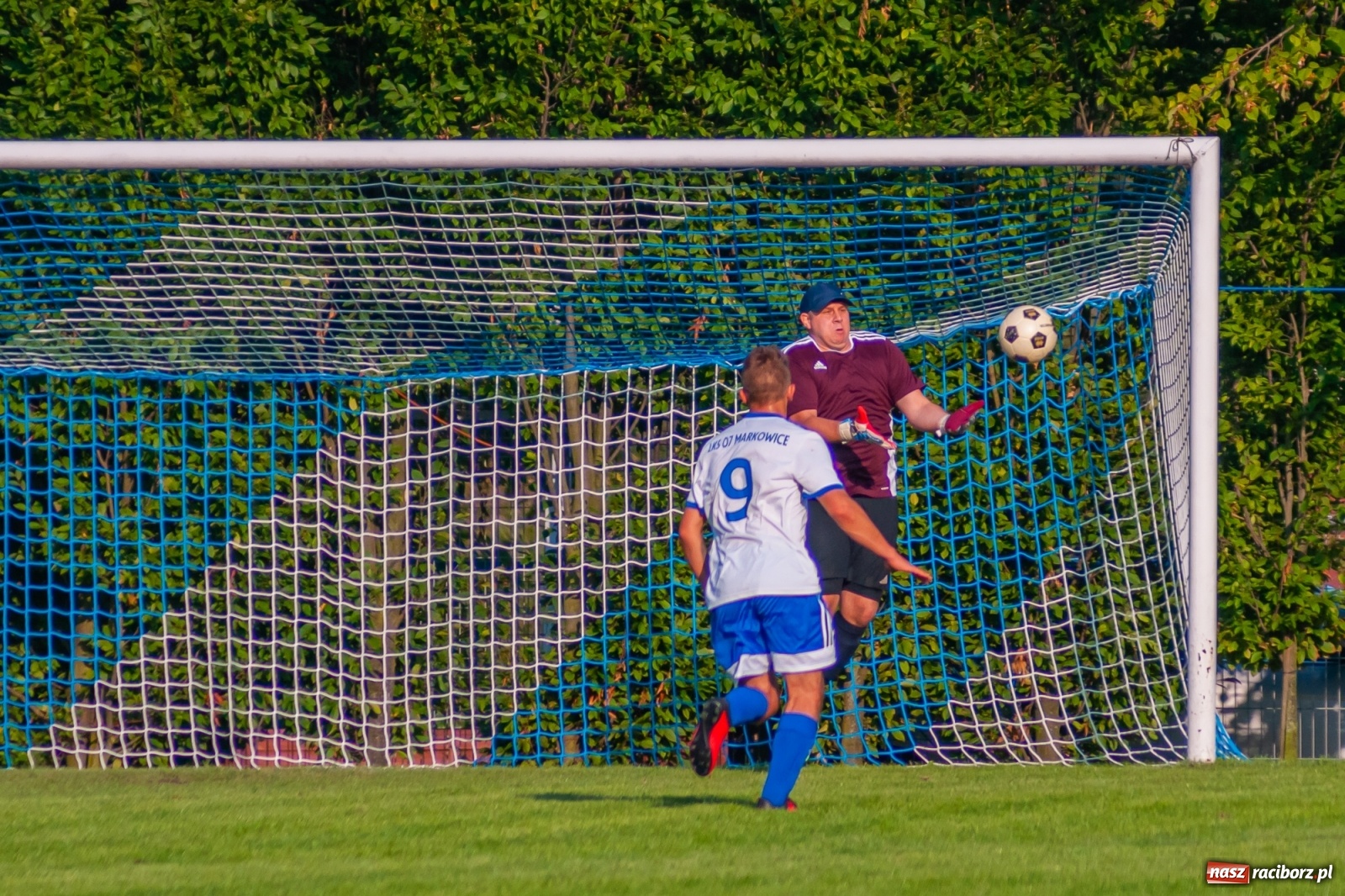 Zdjęcie w galerii na portalu naszraciborz.pl: Derby Raciborza. Zabójcze pięć minut Markowic [FOTO] wiadomości z regionu