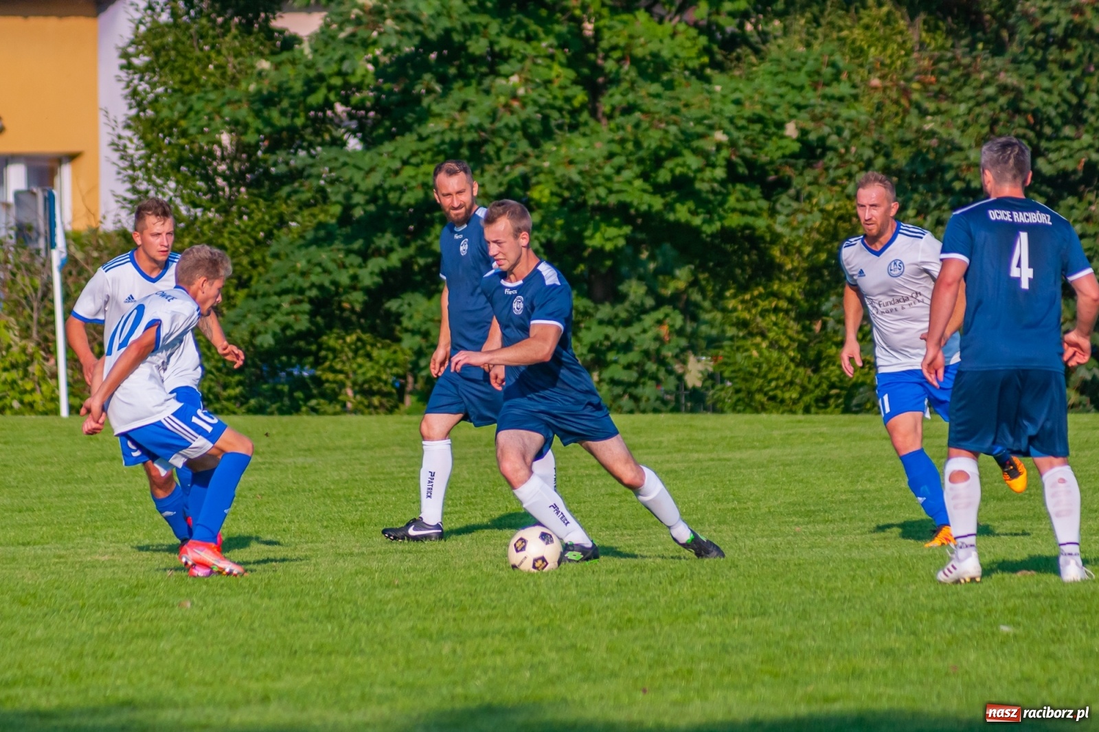 Zdjęcie w galerii na portalu naszraciborz.pl: Derby Raciborza. Zabójcze pięć minut Markowic [FOTO] wiadomości z regionu