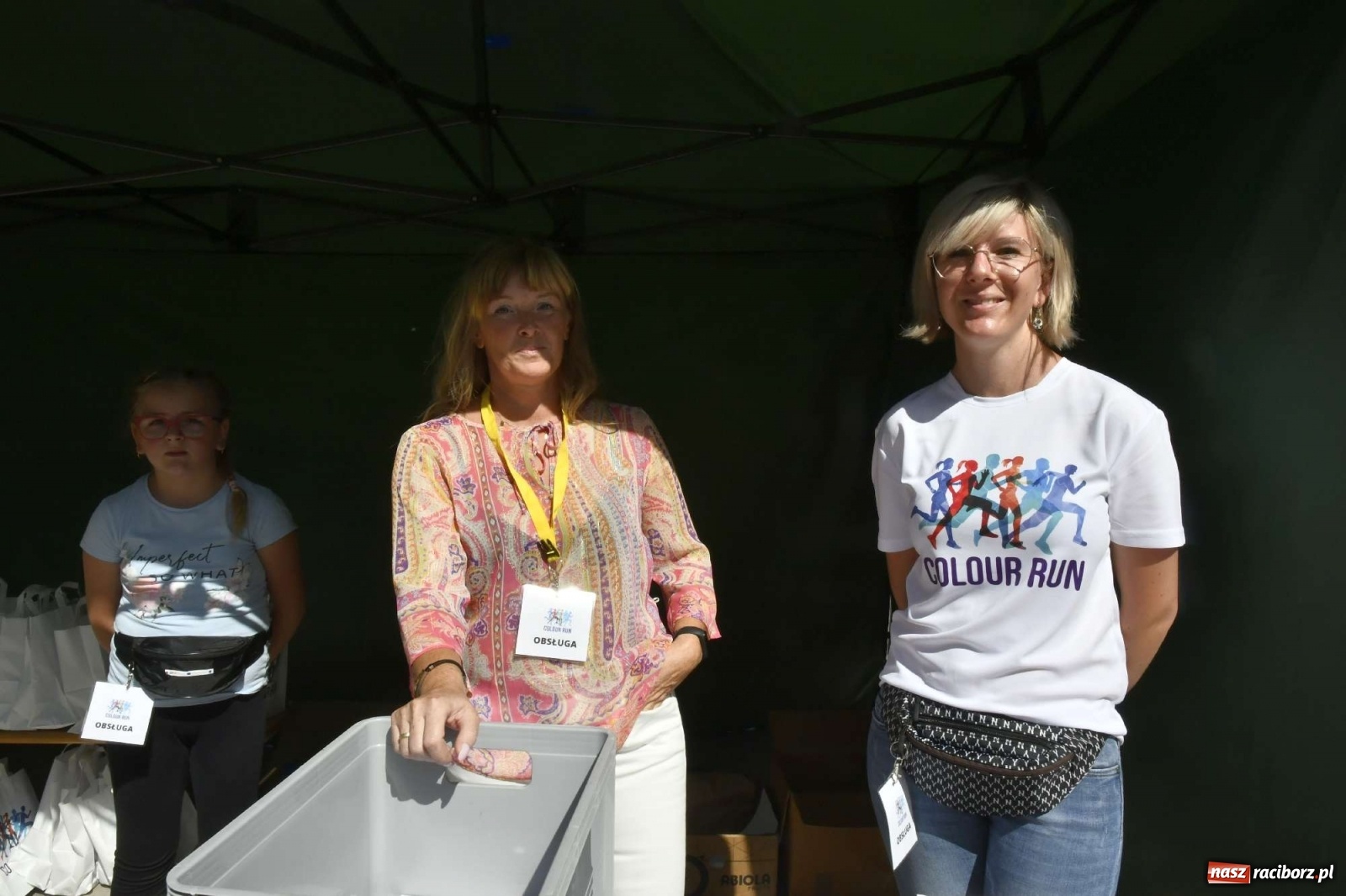 Zdjęcie w galerii na portalu naszraciborz.pl: Colour Run w pełnym słońcu w Krzanowicach [FOTO i WIDEO] wiadomości z regionu