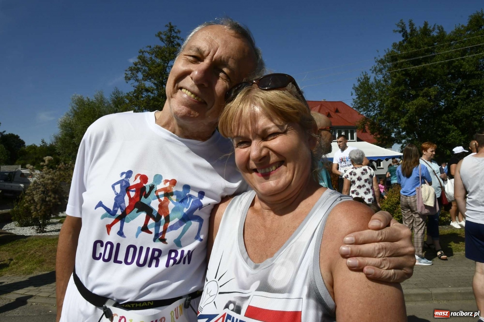 Zdjęcie w galerii na portalu naszraciborz.pl: Colour Run w pełnym słońcu w Krzanowicach [FOTO i WIDEO] wiadomości z regionu