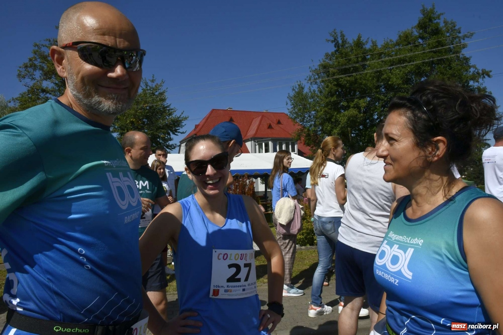 Zdjęcie w galerii na portalu naszraciborz.pl: Colour Run w pełnym słońcu w Krzanowicach [FOTO i WIDEO] wiadomości z regionu