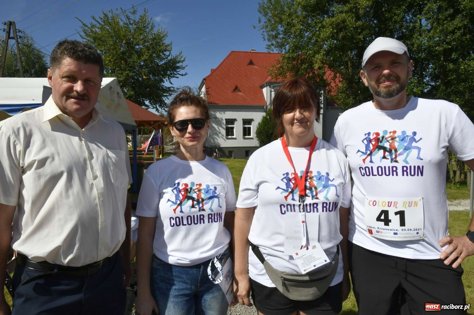 Zdjęcie w galerii na portalu naszraciborz.pl: Colour Run w pełnym słońcu w Krzanowicach [FOTO i WIDEO] wiadomości z regionu