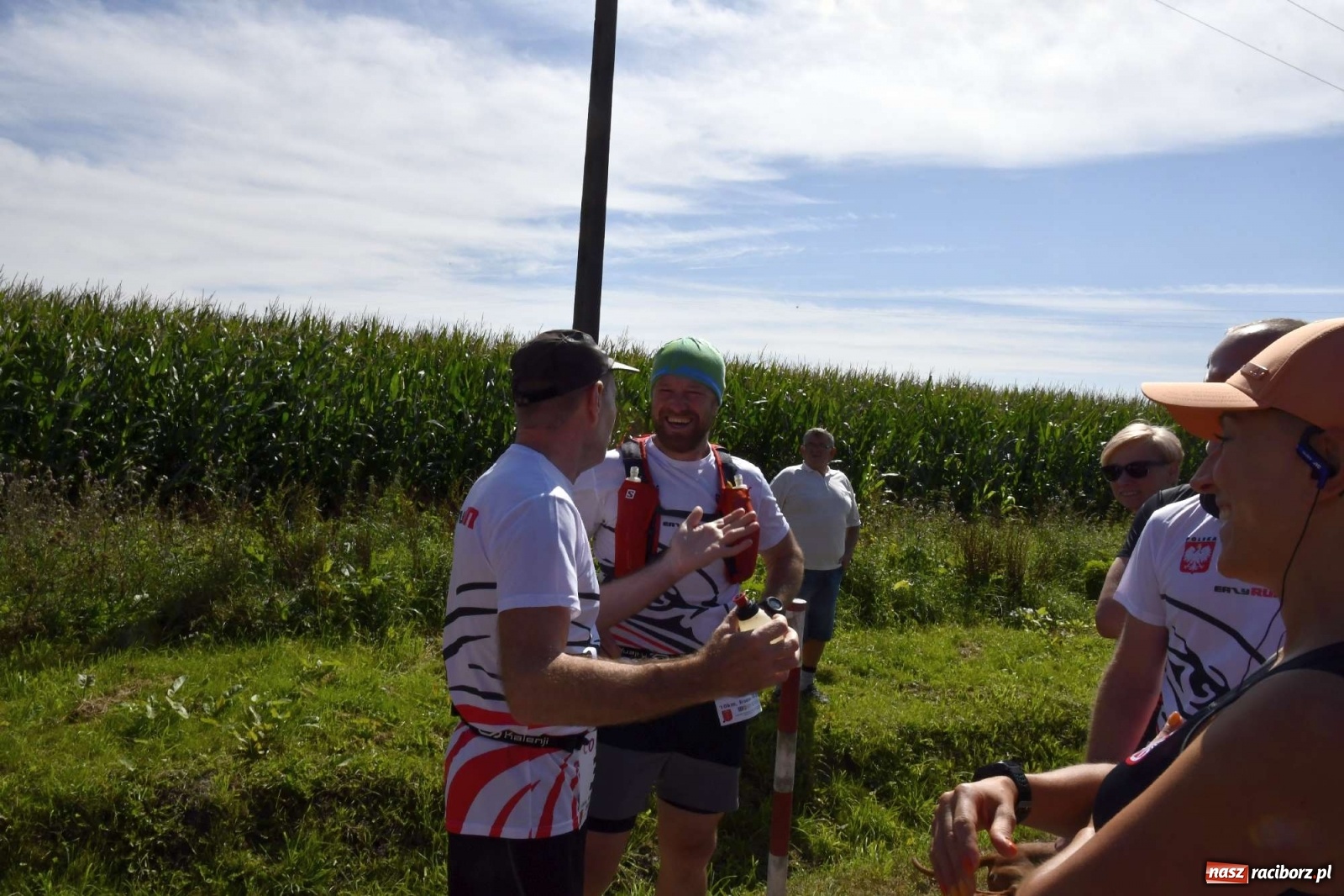 Zdjęcie w galerii na portalu naszraciborz.pl: Colour Run w pełnym słońcu w Krzanowicach [FOTO i WIDEO] wiadomości z regionu