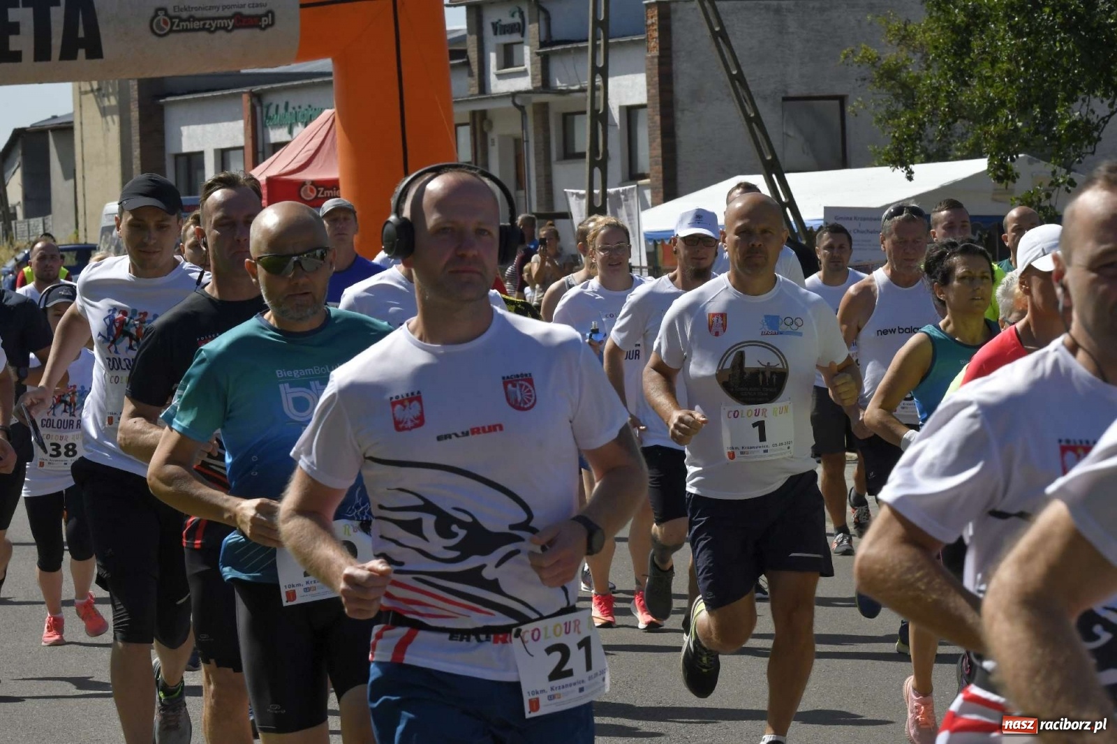 Zdjęcie w galerii na portalu naszraciborz.pl: Colour Run w pełnym słońcu w Krzanowicach [FOTO i WIDEO] wiadomości z regionu