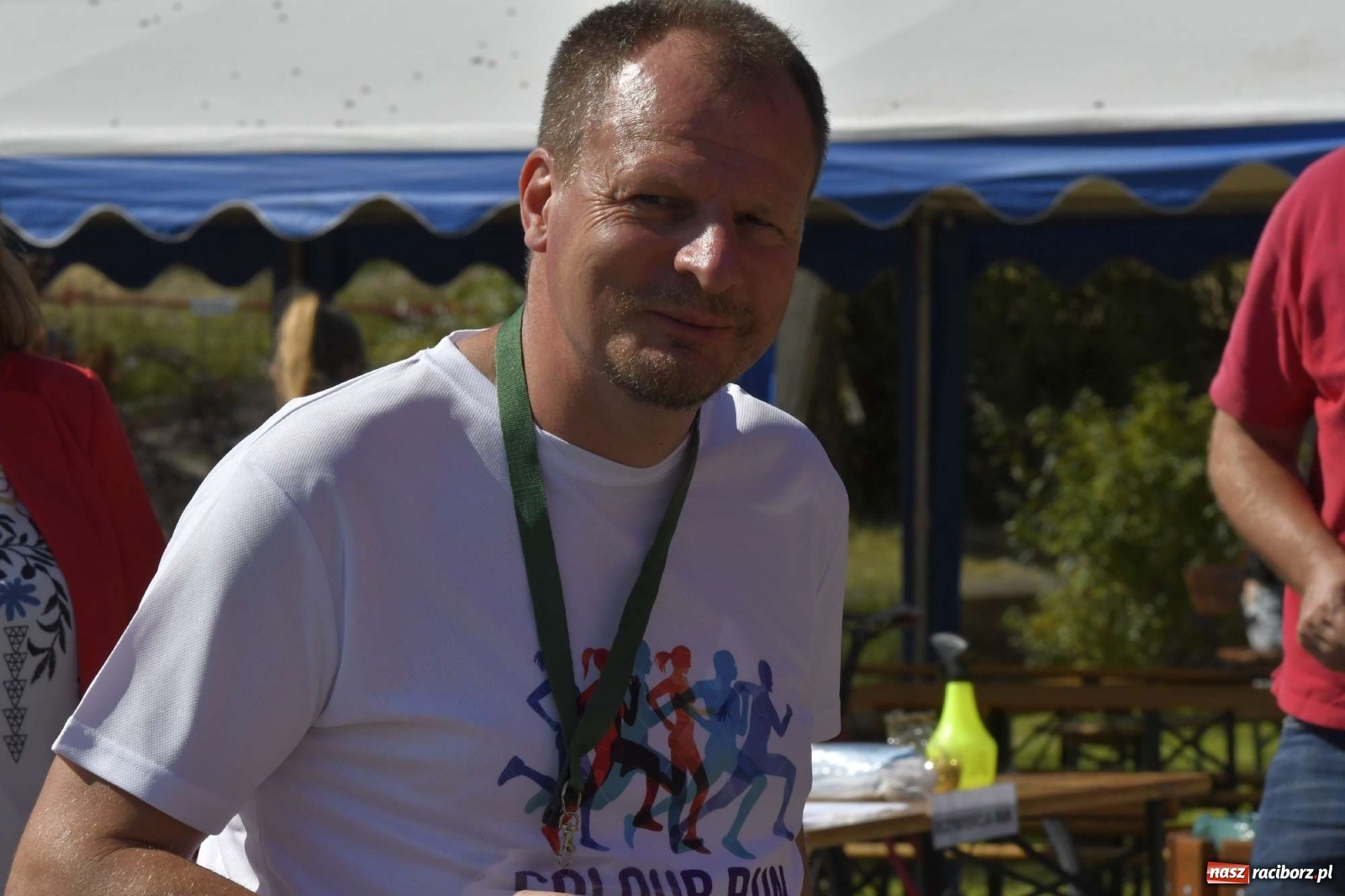 Zdjęcie w galerii na portalu naszraciborz.pl: Colour Run w pełnym słońcu w Krzanowicach [FOTO i WIDEO] wiadomości z regionu