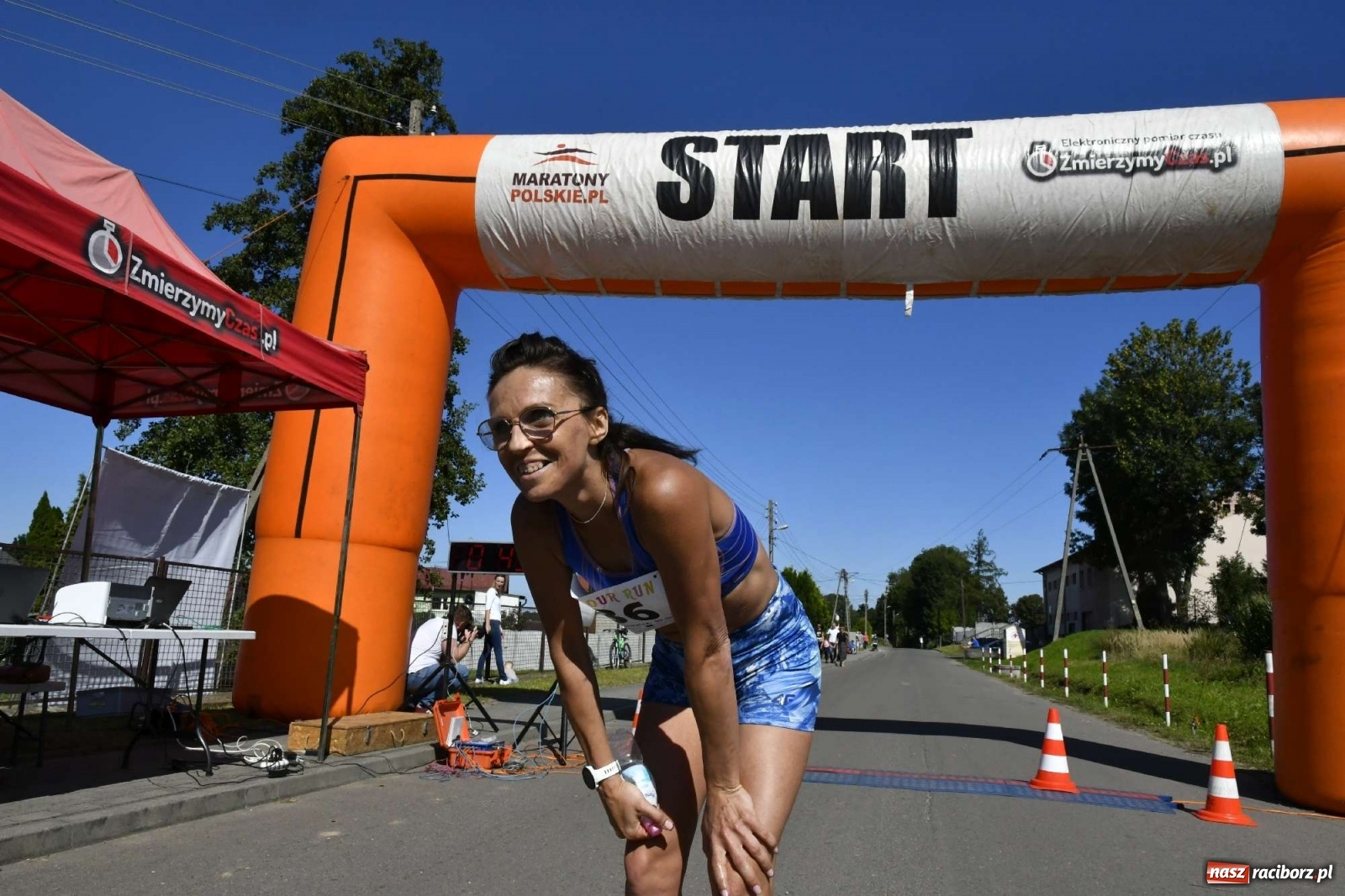 Zdjęcie w galerii na portalu naszraciborz.pl: Colour Run w pełnym słońcu w Krzanowicach [FOTO i WIDEO] wiadomości z regionu