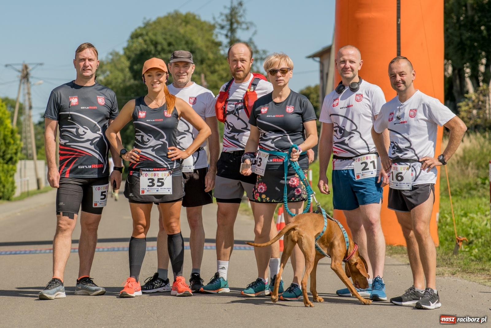 Zdjęcie w galerii na portalu naszraciborz.pl: Colour Run w pełnym słońcu w Krzanowicach [FOTO i WIDEO] wiadomości z regionu