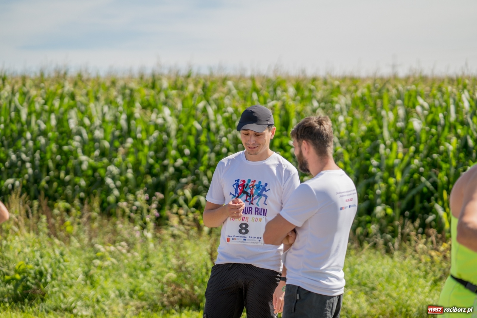 Zdjęcie w galerii na portalu naszraciborz.pl: Colour Run w pełnym słońcu w Krzanowicach [FOTO i WIDEO] wiadomości z regionu