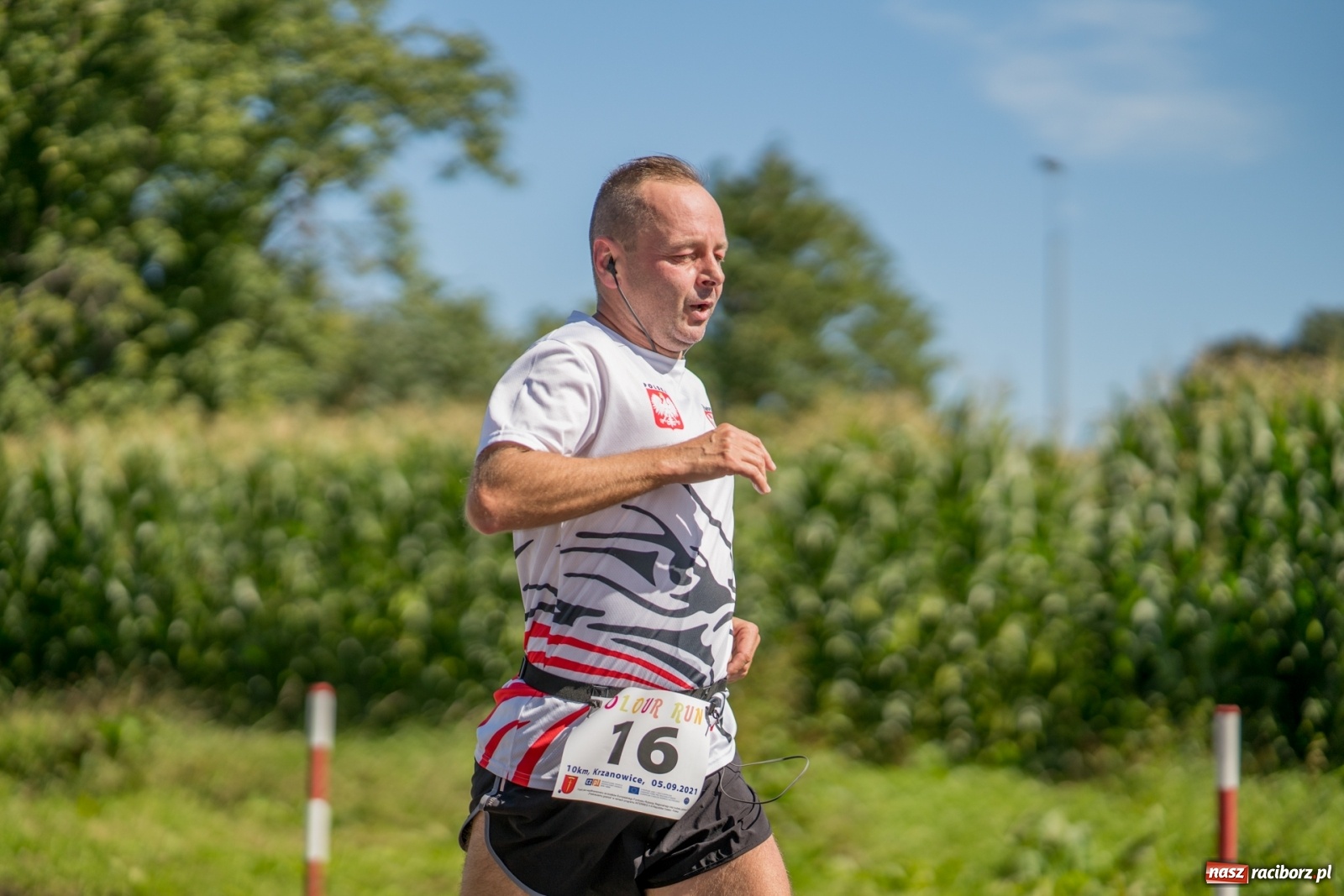 Zdjęcie w galerii na portalu naszraciborz.pl: Colour Run w pełnym słońcu w Krzanowicach [FOTO i WIDEO] wiadomości z regionu
