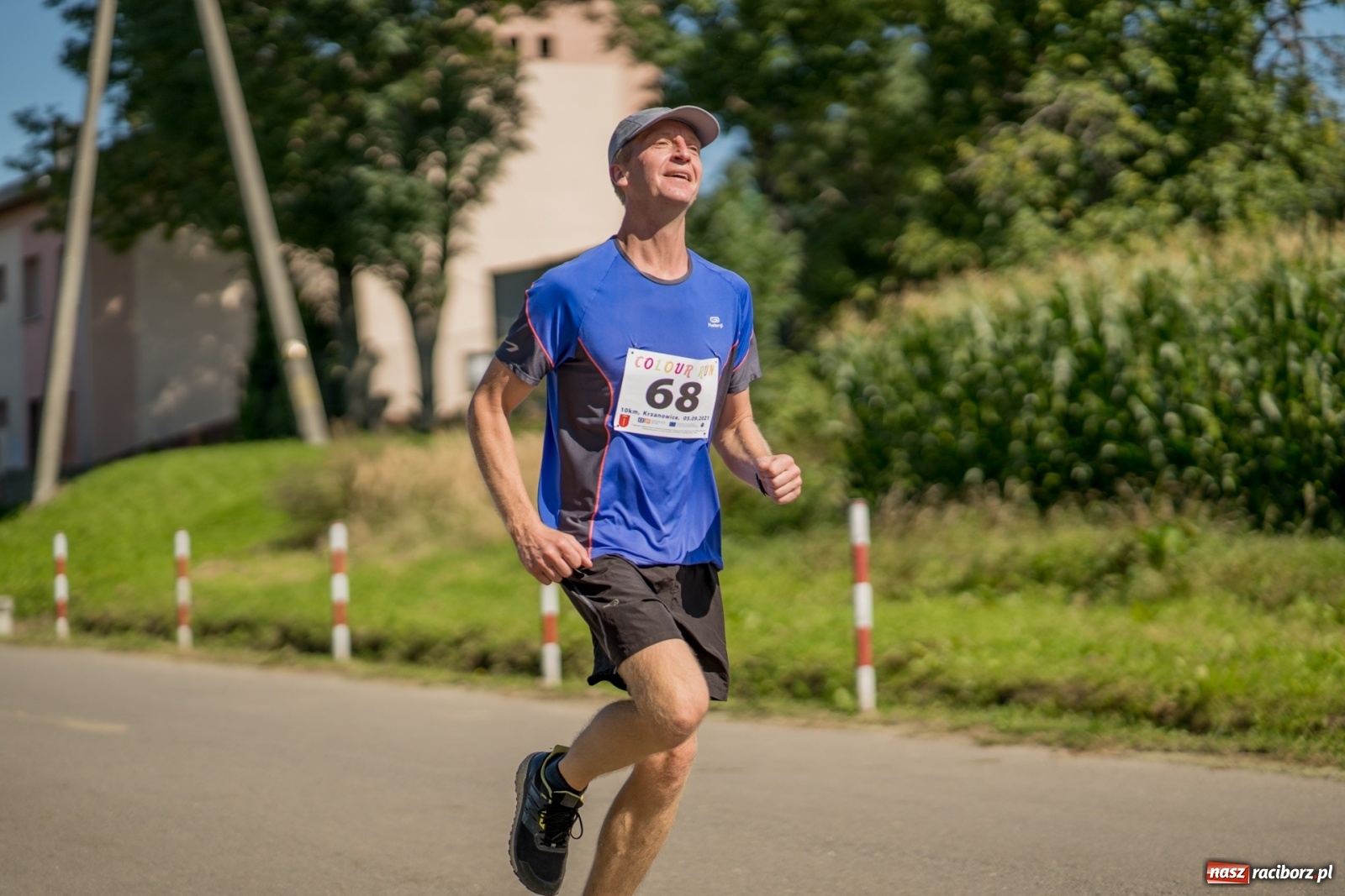 Zdjęcie w galerii na portalu naszraciborz.pl: Colour Run w pełnym słońcu w Krzanowicach [FOTO i WIDEO] wiadomości z regionu