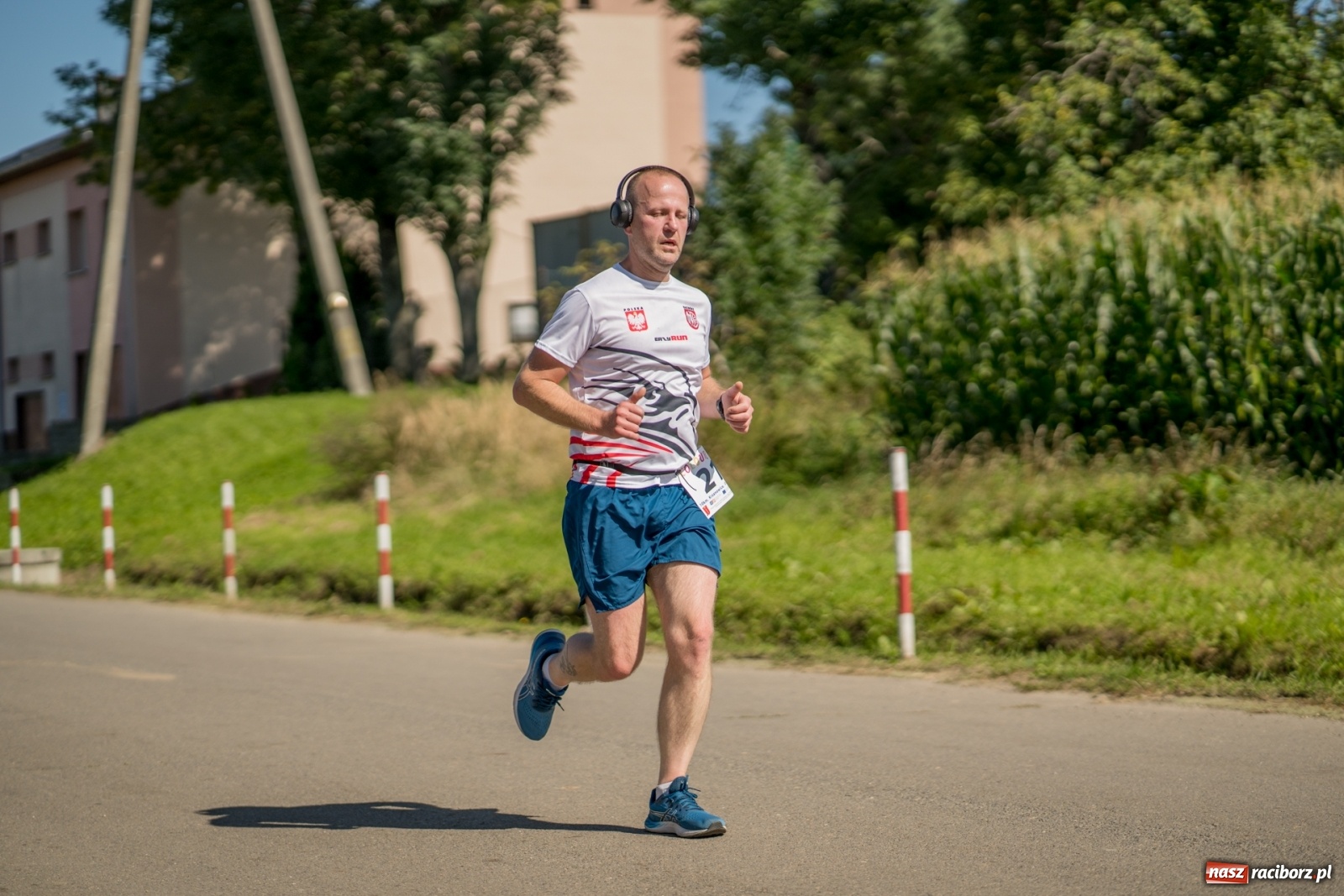Zdjęcie w galerii na portalu naszraciborz.pl: Colour Run w pełnym słońcu w Krzanowicach [FOTO i WIDEO] wiadomości z regionu