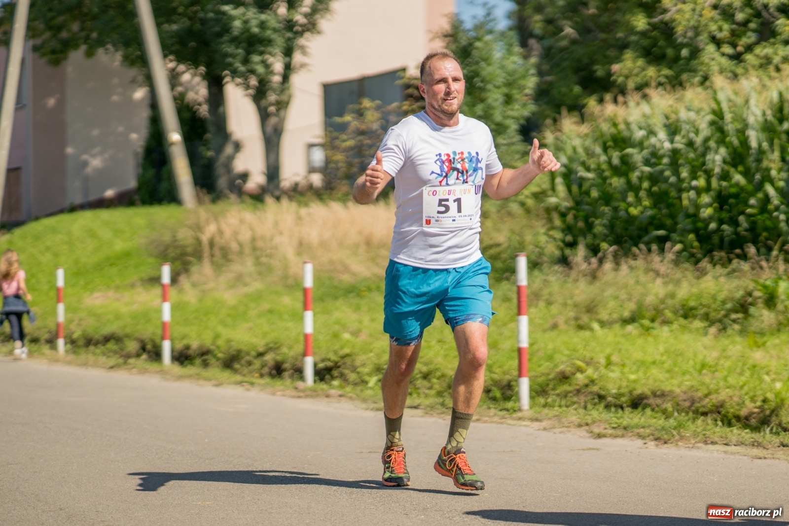 Zdjęcie w galerii na portalu naszraciborz.pl: Colour Run w pełnym słońcu w Krzanowicach [FOTO i WIDEO] wiadomości z regionu