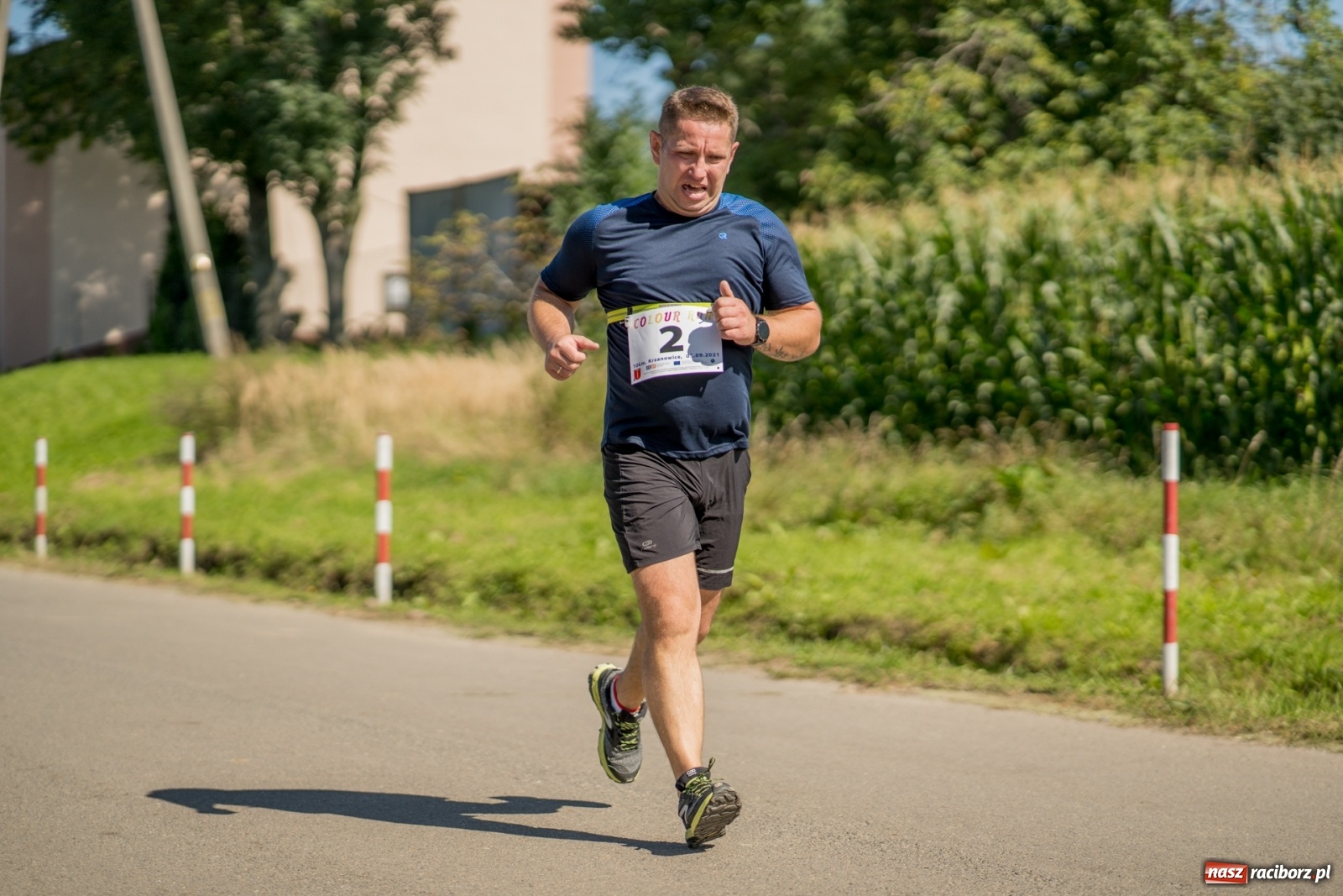 Zdjęcie w galerii na portalu naszraciborz.pl: Colour Run w pełnym słońcu w Krzanowicach [FOTO i WIDEO] wiadomości z regionu