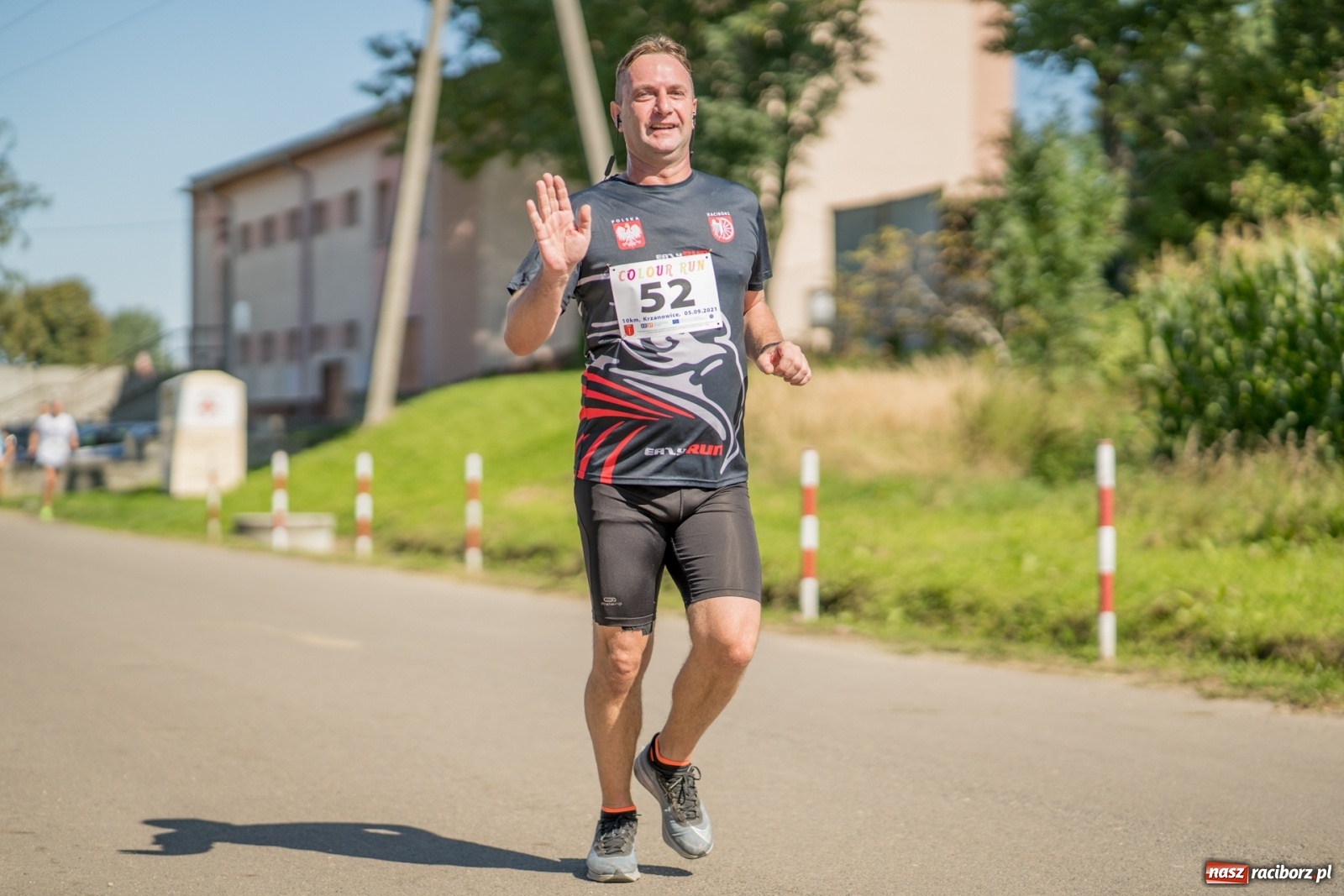 Zdjęcie w galerii na portalu naszraciborz.pl: Colour Run w pełnym słońcu w Krzanowicach [FOTO i WIDEO] wiadomości z regionu