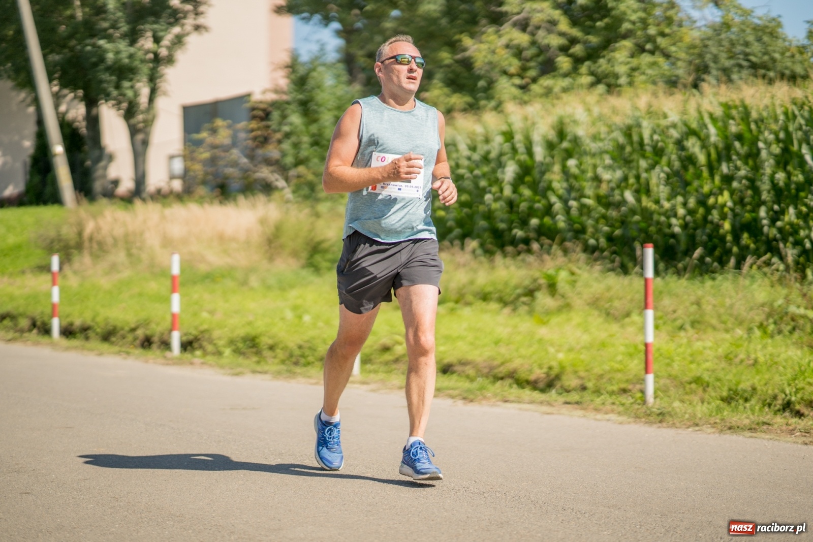 Zdjęcie w galerii na portalu naszraciborz.pl: Colour Run w pełnym słońcu w Krzanowicach [FOTO i WIDEO] wiadomości z regionu